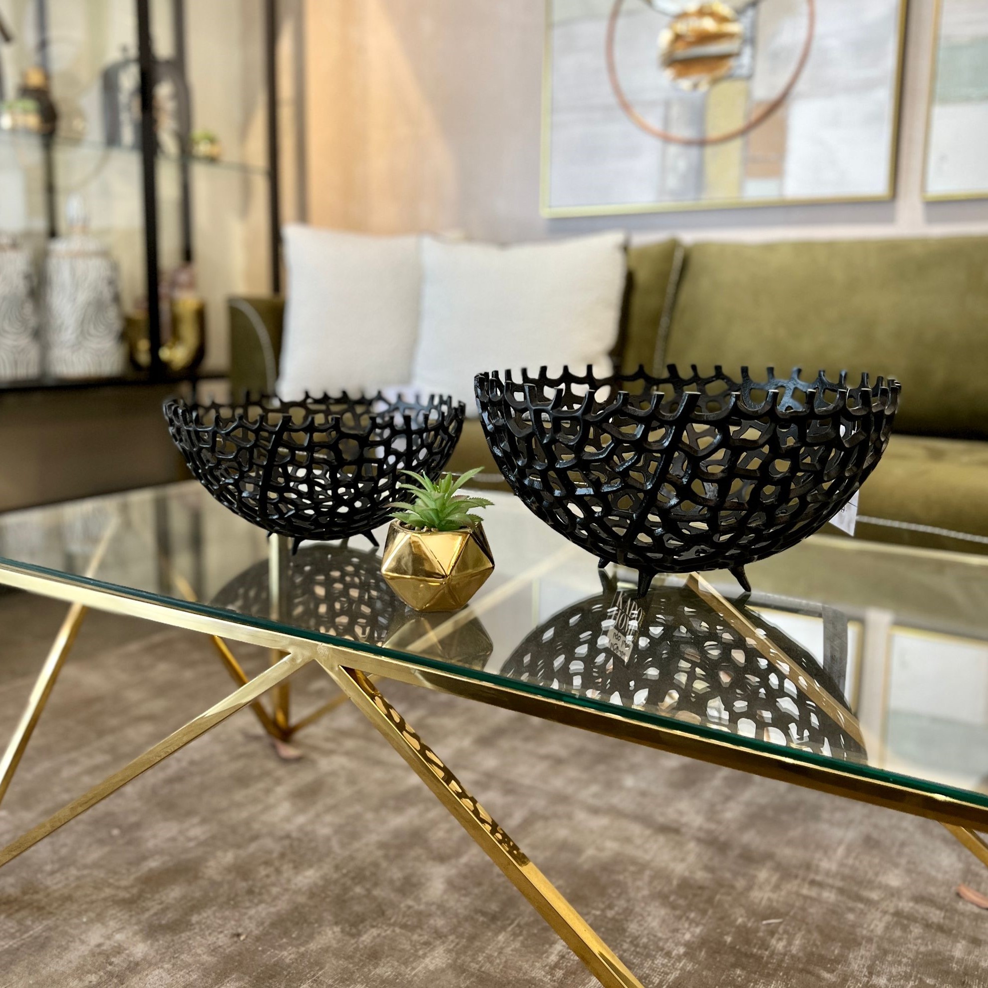 קערה ברזל תחרה עמוקה שחור קערה ברזל תחרה עמוקה שחור