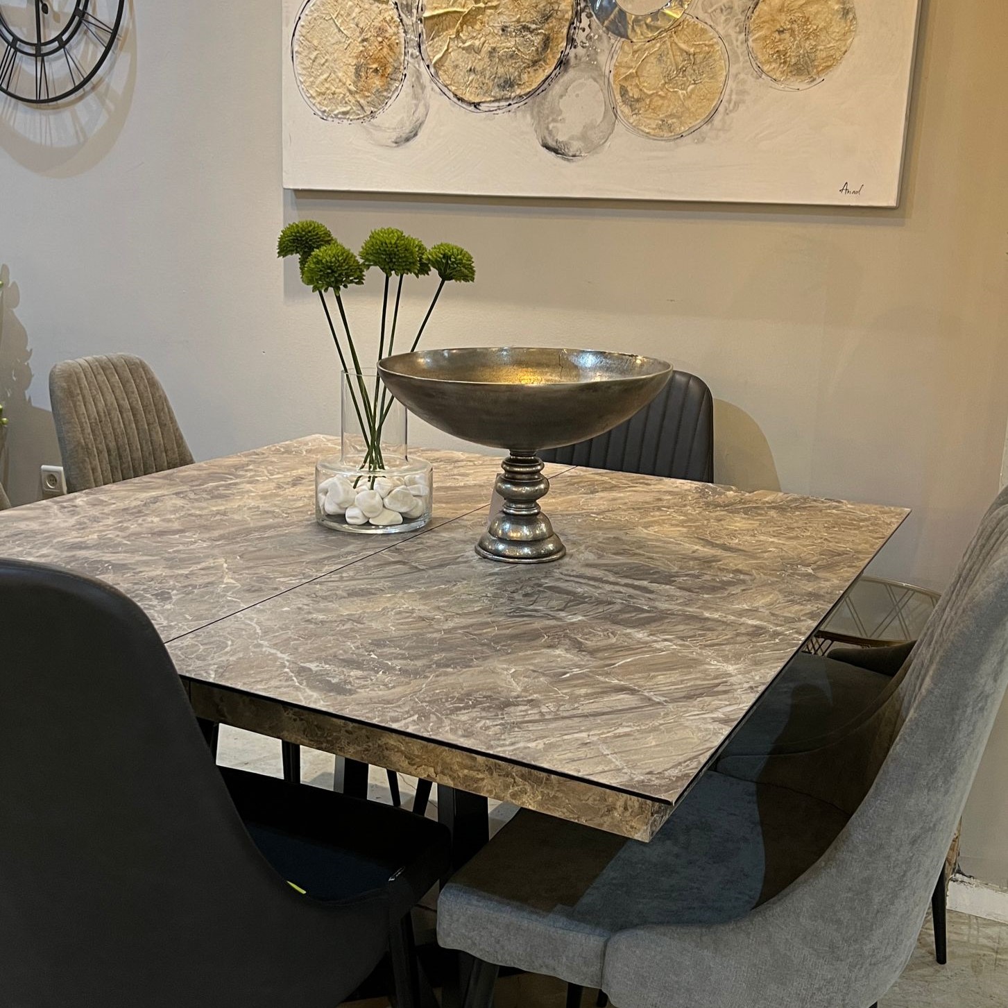 קערה עגולה על רגל פיוטר קערה עגולה על רגל פיוטר