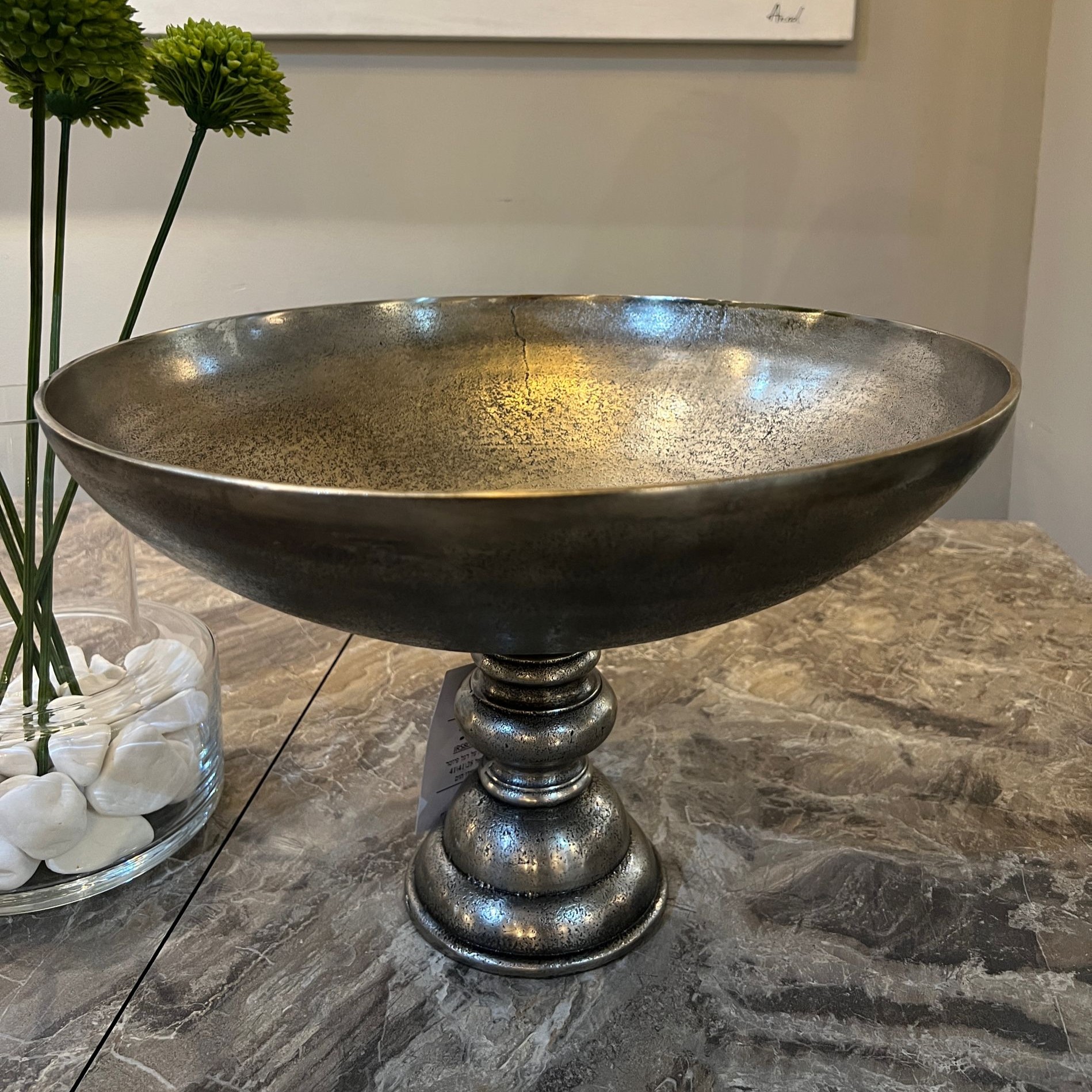 קערה עגולה על רגל פיוטר קערה עגולה על רגל פיוטר