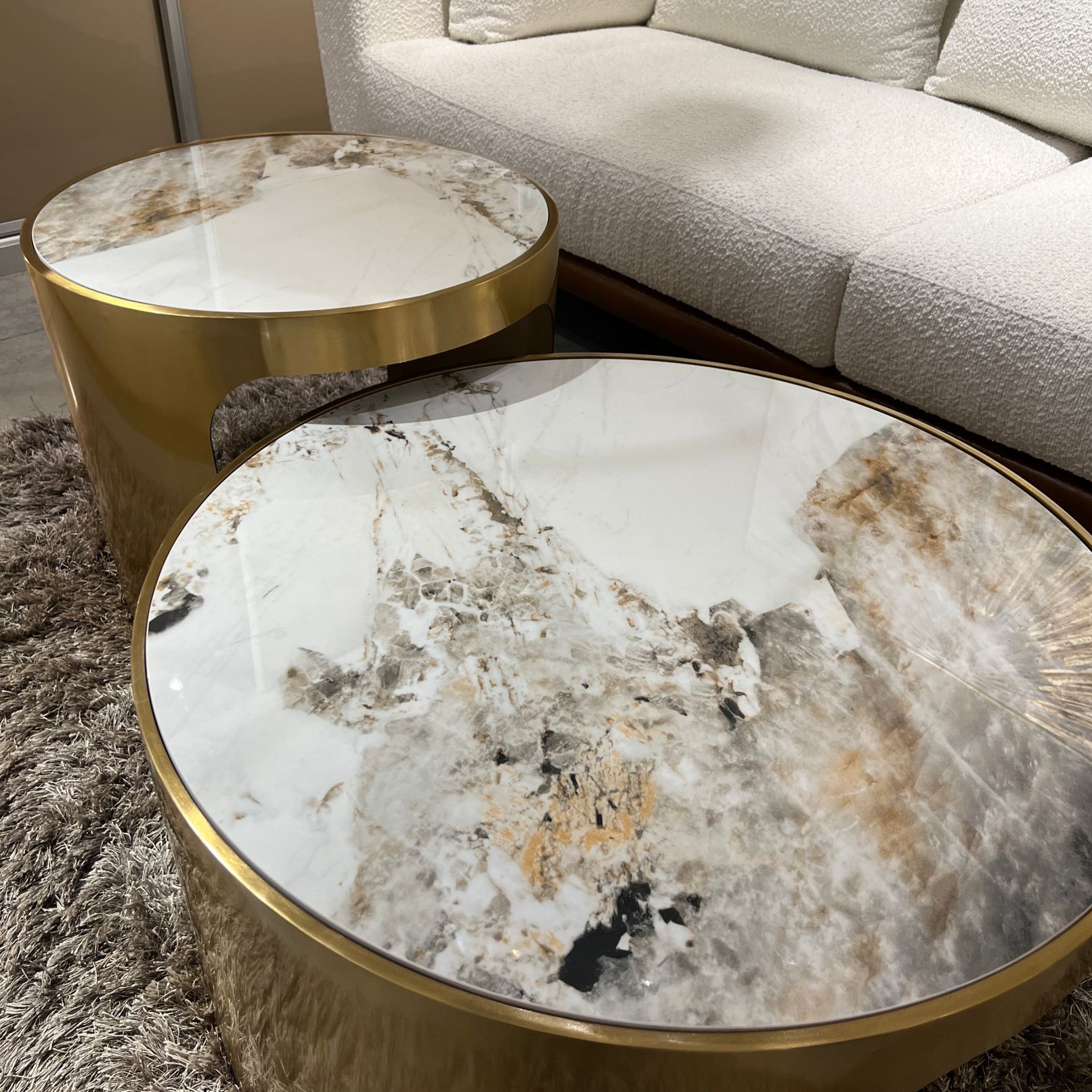 סט שולחנות סלון עגולים דגם רויאל מרבל רגל זהב קימי