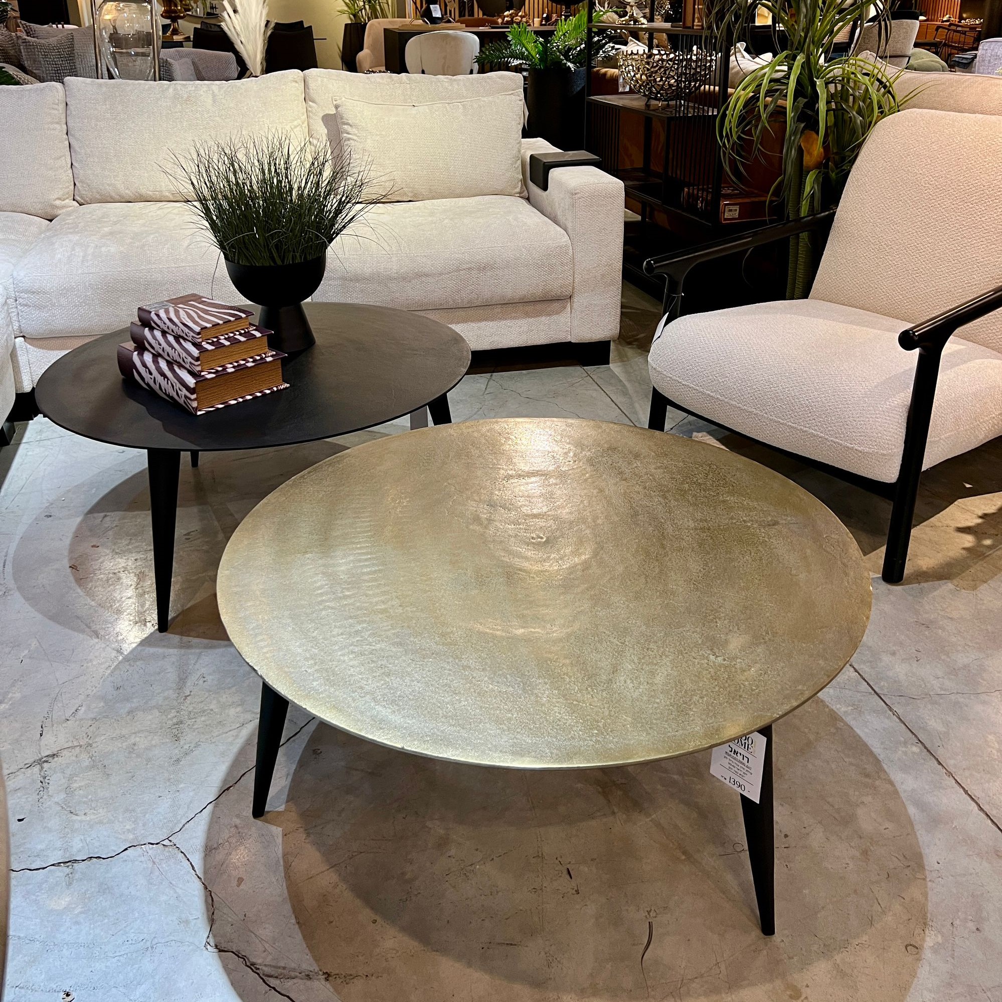 שולחן סלון עגול ברזל שולחן סלון עגול ברזל