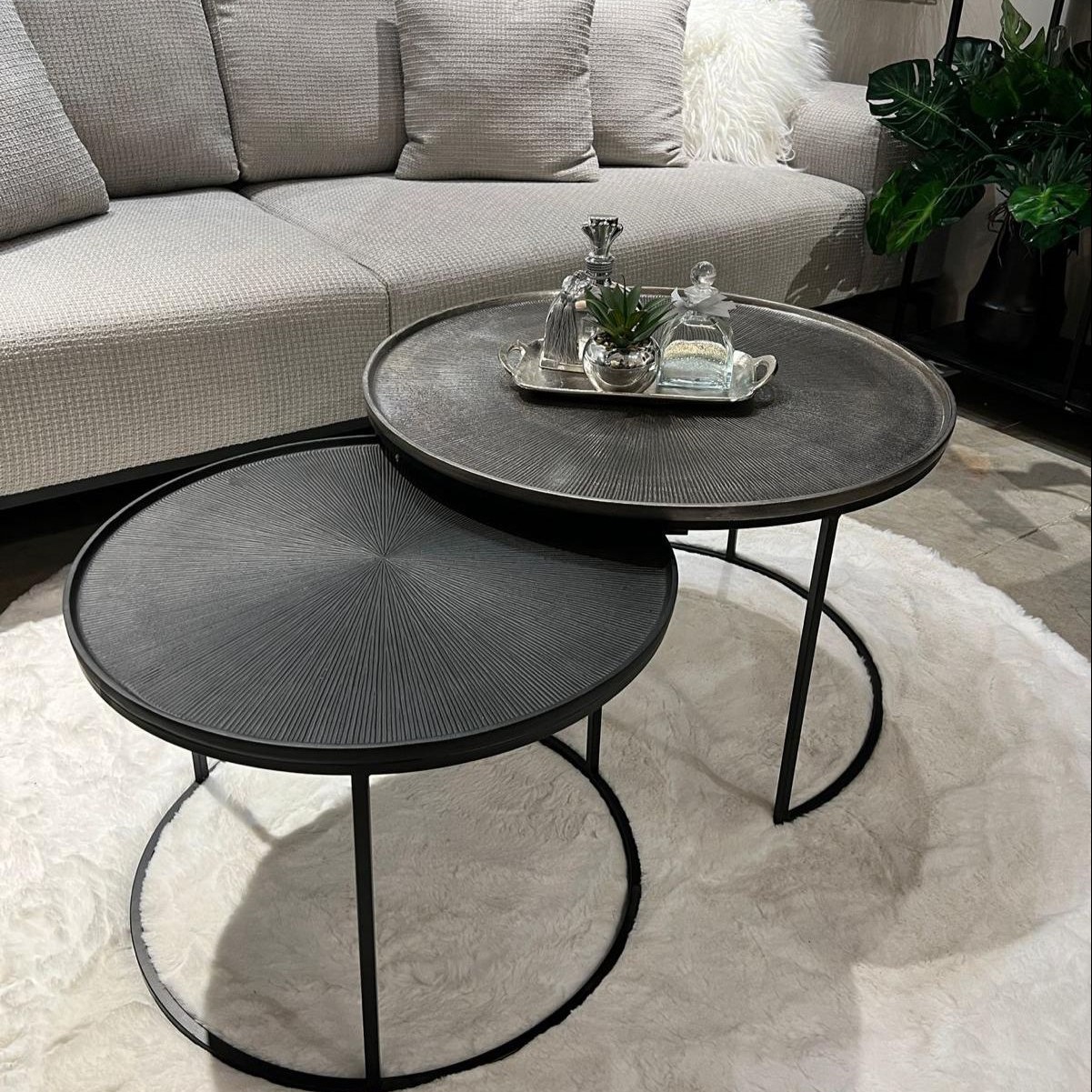 מגש מלבני כסף רחב דגם זיבאן מגש מלבני כסף רחב דגם זיבאן