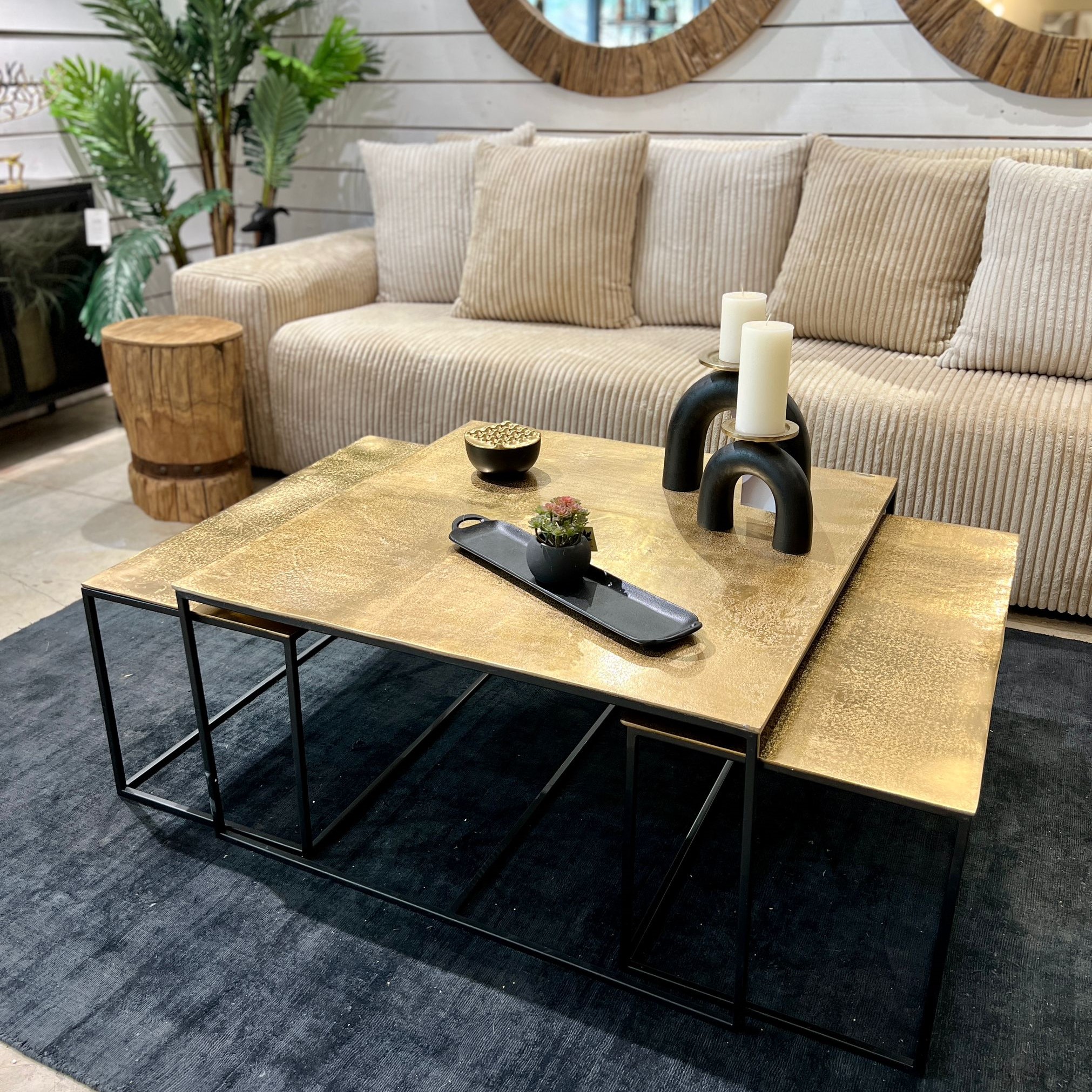 מגש ברזל מלבני צר שחור דגם זיבאן