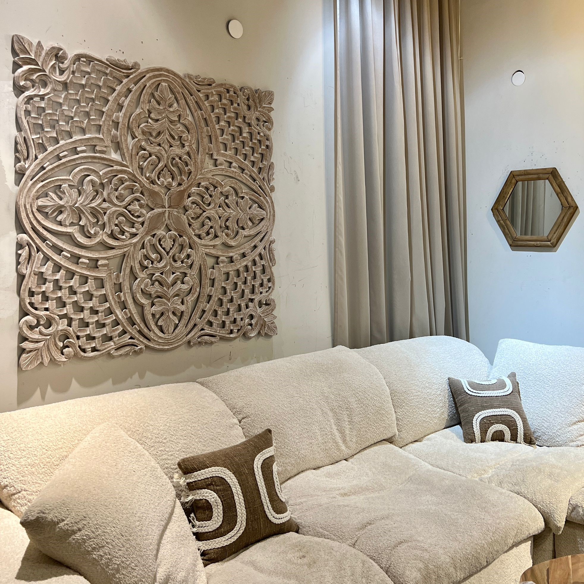 משרביה קיר עץ לבן דגם וינטג' ללא מסגרת דגם שירוג