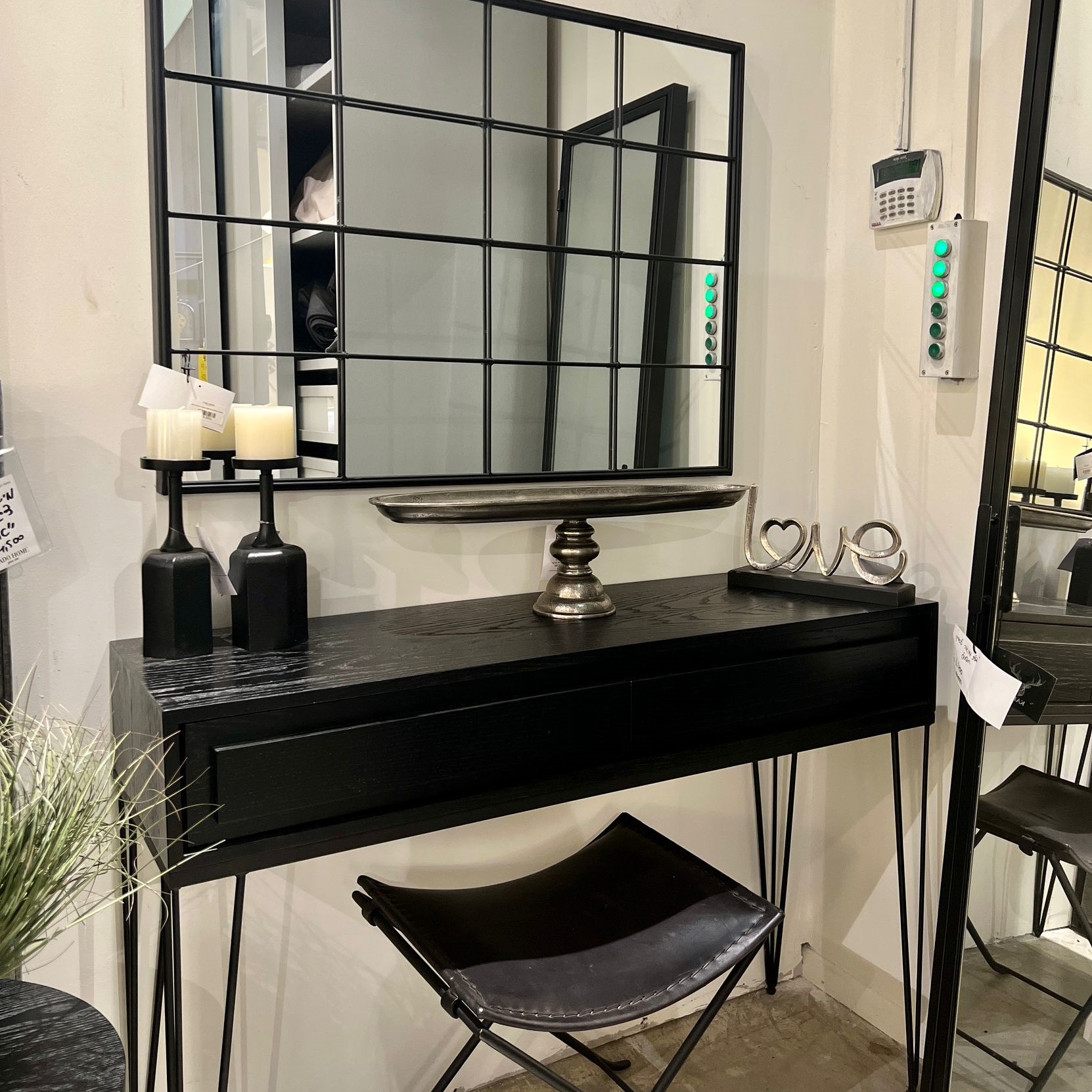 קערה אובאלית על רגל פיוטר קערה אובאלית על רגל פיוטר