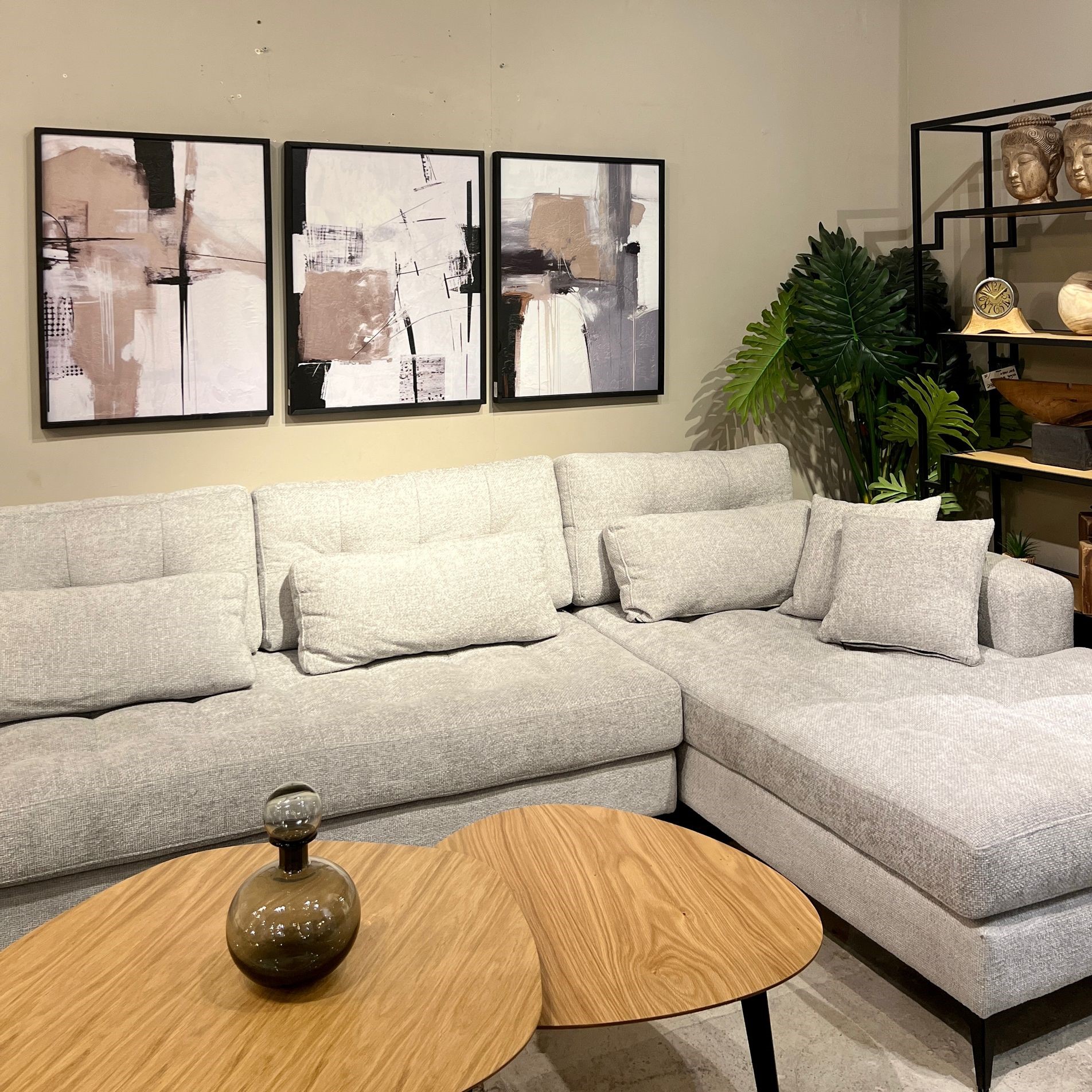 תמונה עבודת יד מיוחדת עם מסגרת שחורה 60/80 מוריאל תמונה עבודת יד מיוחדת עם מסגרת שחורה 60/80 מוריאל