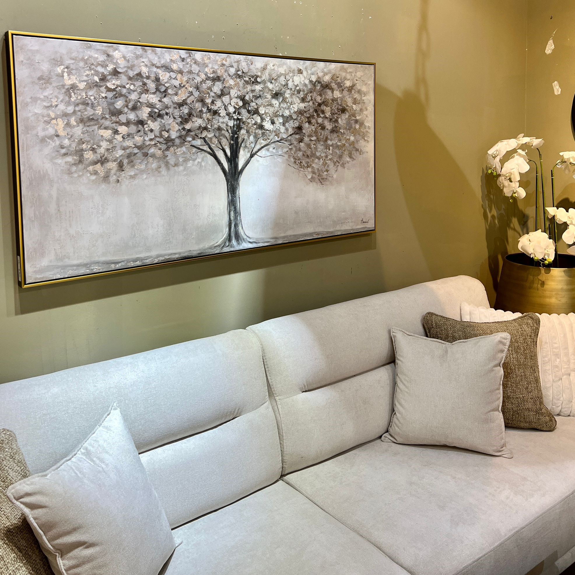 תמונה עבודת יד עץ 140/70 עם מסגרת זהב תמונה עבודת יד עץ 140/70 עם מסגרת זהב