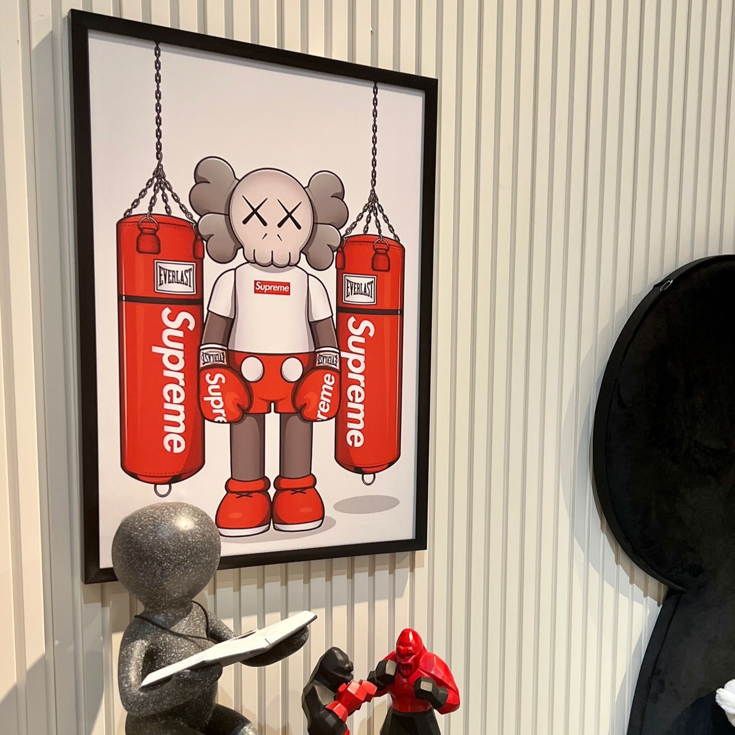 תמונת קנבס 50/70 מסגרת שחורה מוריאל תמונת קנבס 50/70 מסגרת שחורה מוריאל