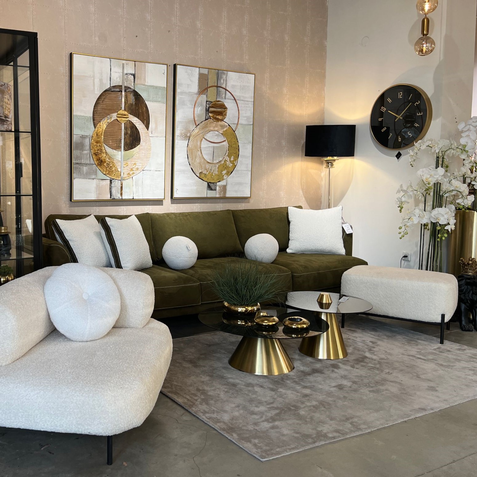 סט שולחנות קונוס זהב וזכוכית