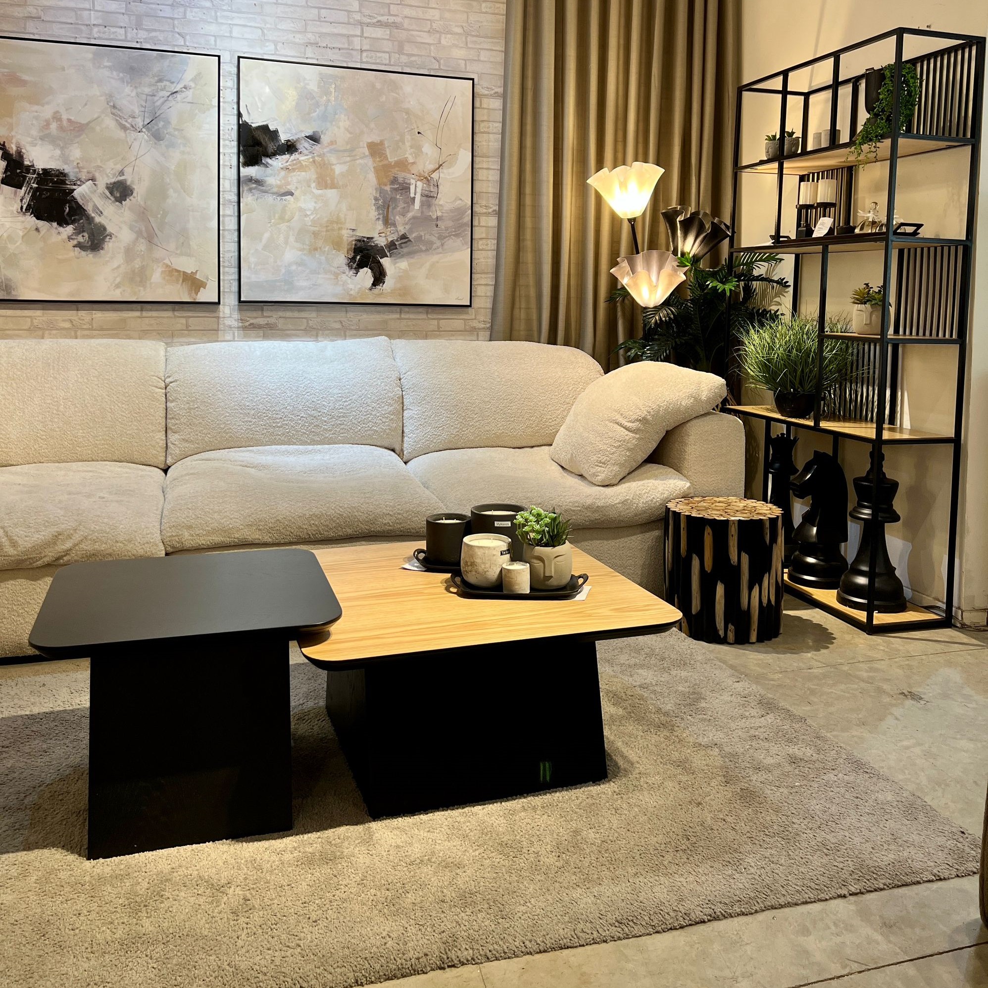 שולחן צד מעמד מעץ טיק צבע שחור דגם רוס שולחן צד מעמד מעץ טיק צבע שחור דגם רוס