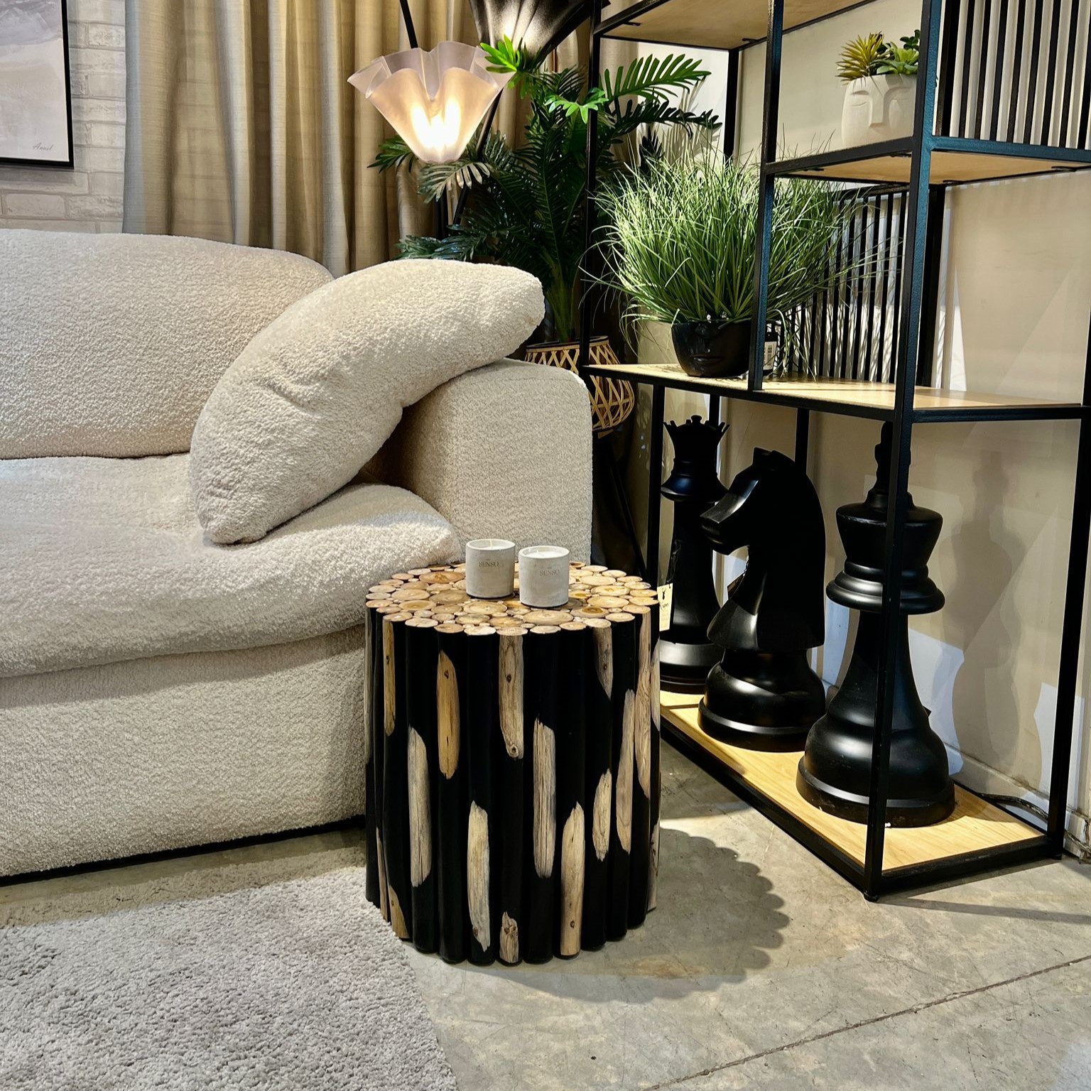 שולחן צד מעמד מעץ טיק צבע שחור דגם רוס שולחן צד מעמד מעץ טיק צבע שחור דגם רוס