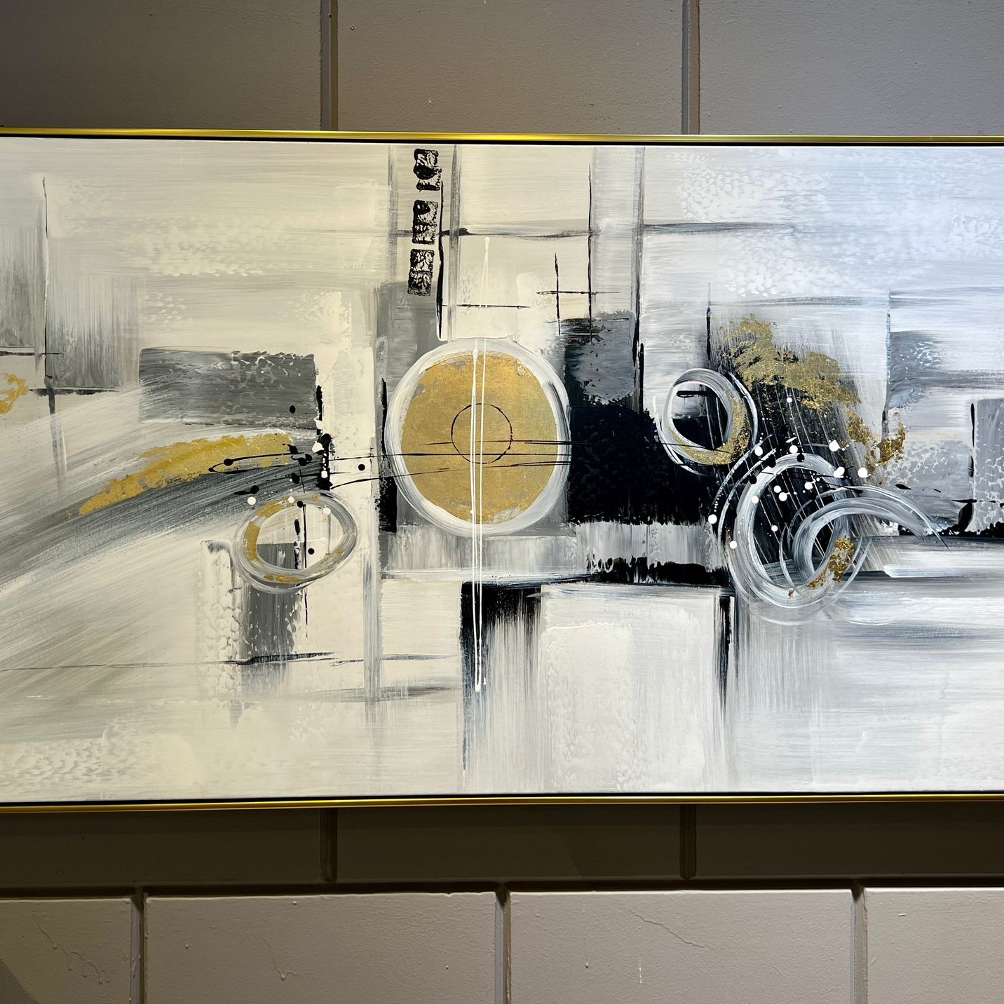 תמונה אנאל עבודת יד עיגול מרכזי זהב ומסגרת 70/140