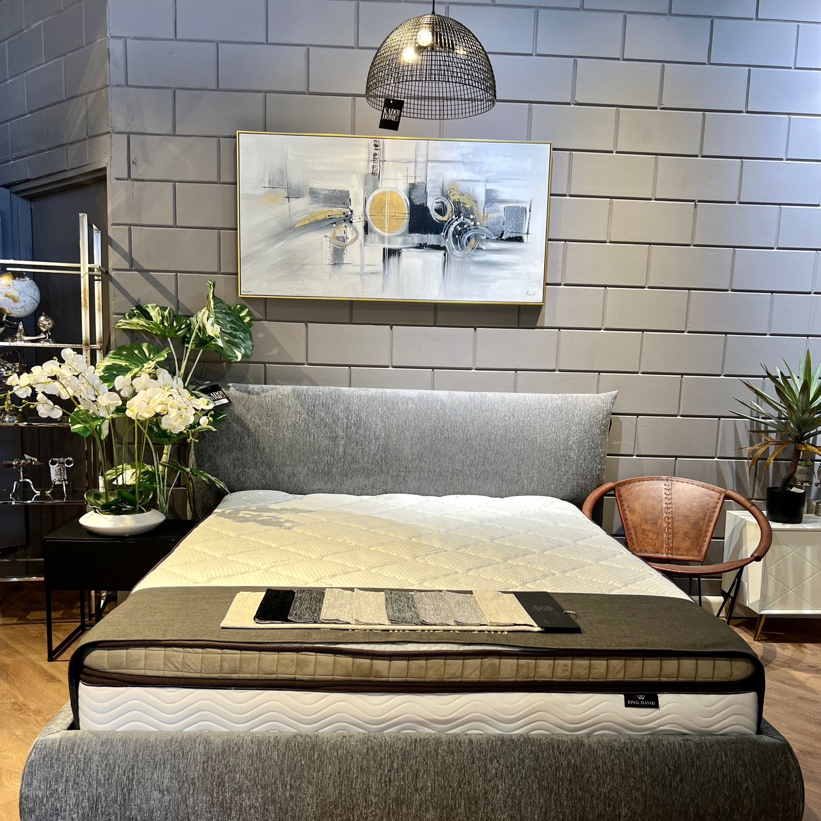 תמונה אנאל עבודת יד עיגול מרכזי זהב ומסגרת 70/140