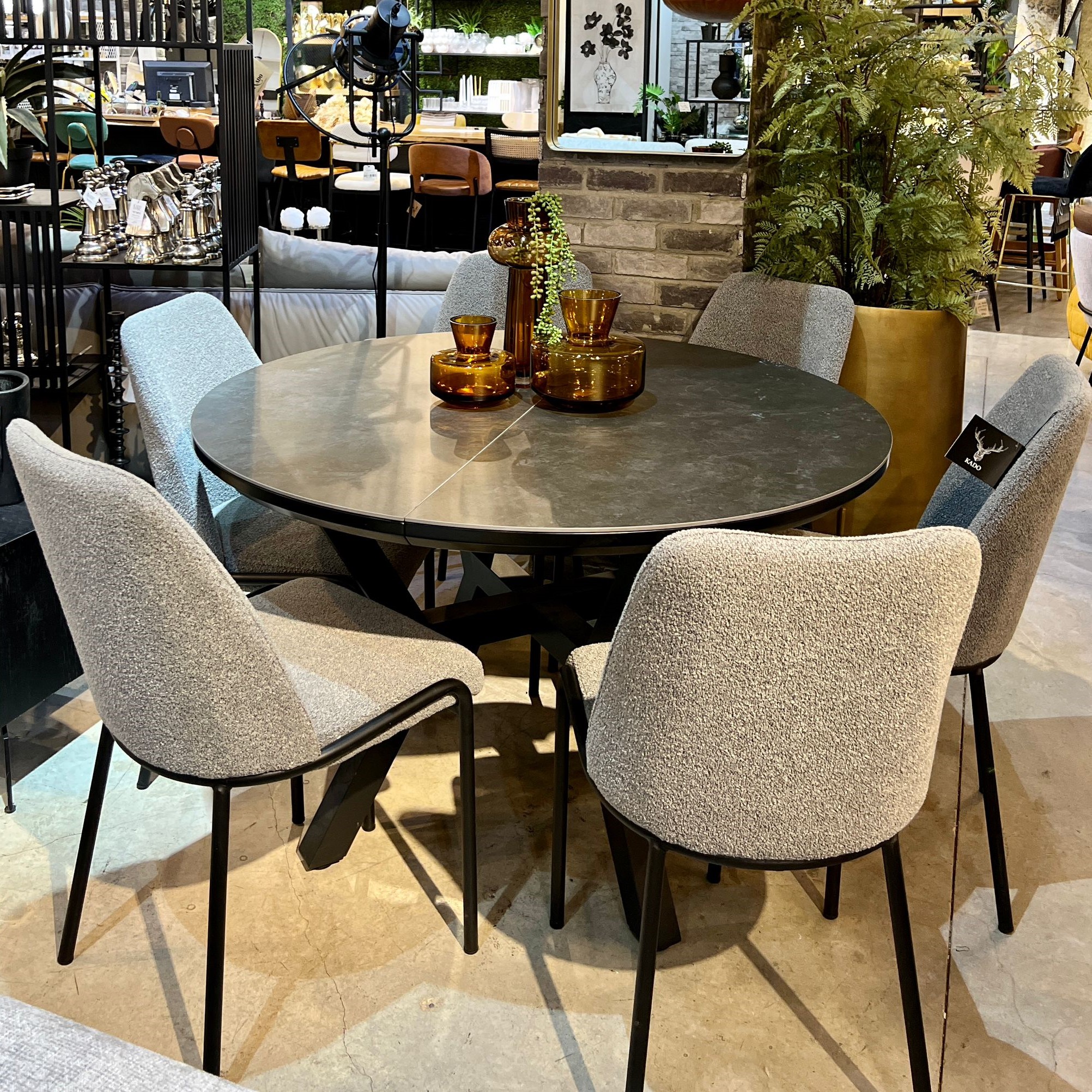 כד זכוכית אמבר פיה נפתחת דגם איקו כד זכוכית אמבר פיה נפתחת דגם איקו