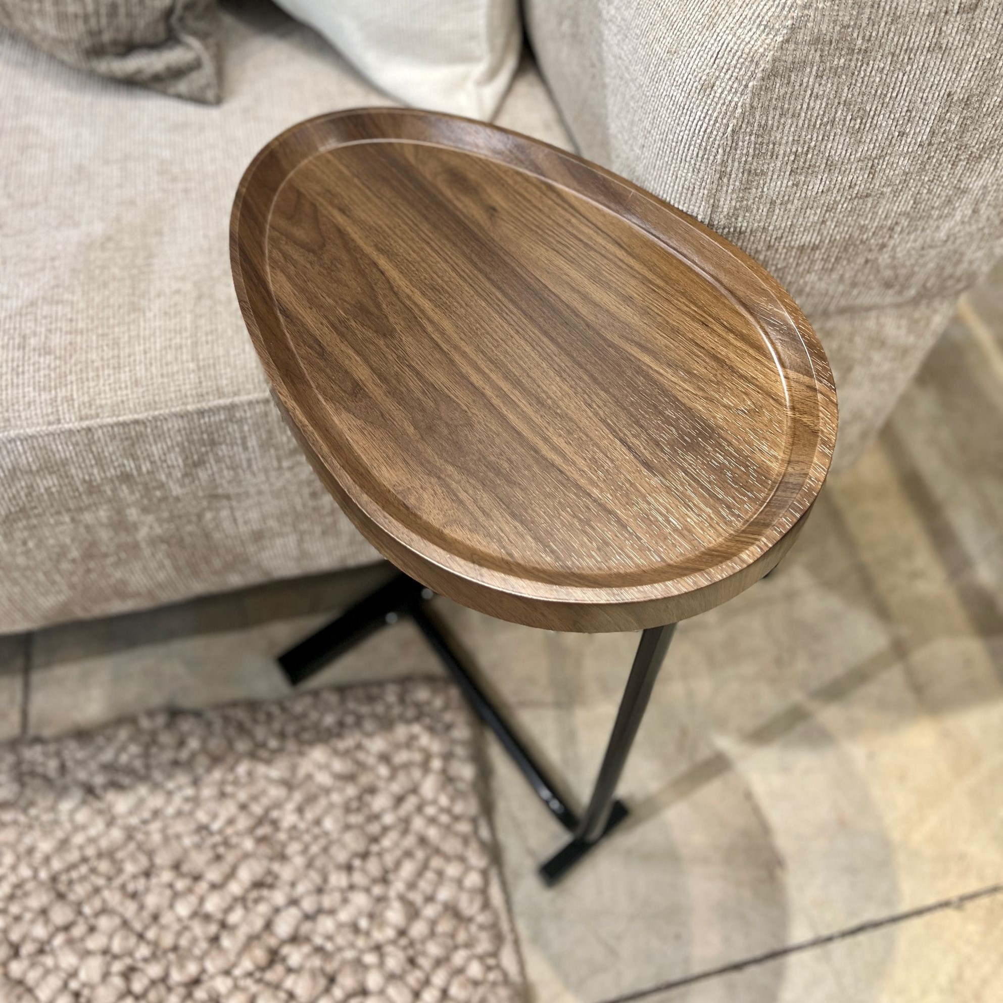 נשכן מגש ביצה אגוז אמריקאי רגל שחורה דגם איקו photo number 5 נשכן מגש ביצה אגוז אמריקאי רגל שחורה דגם איקו