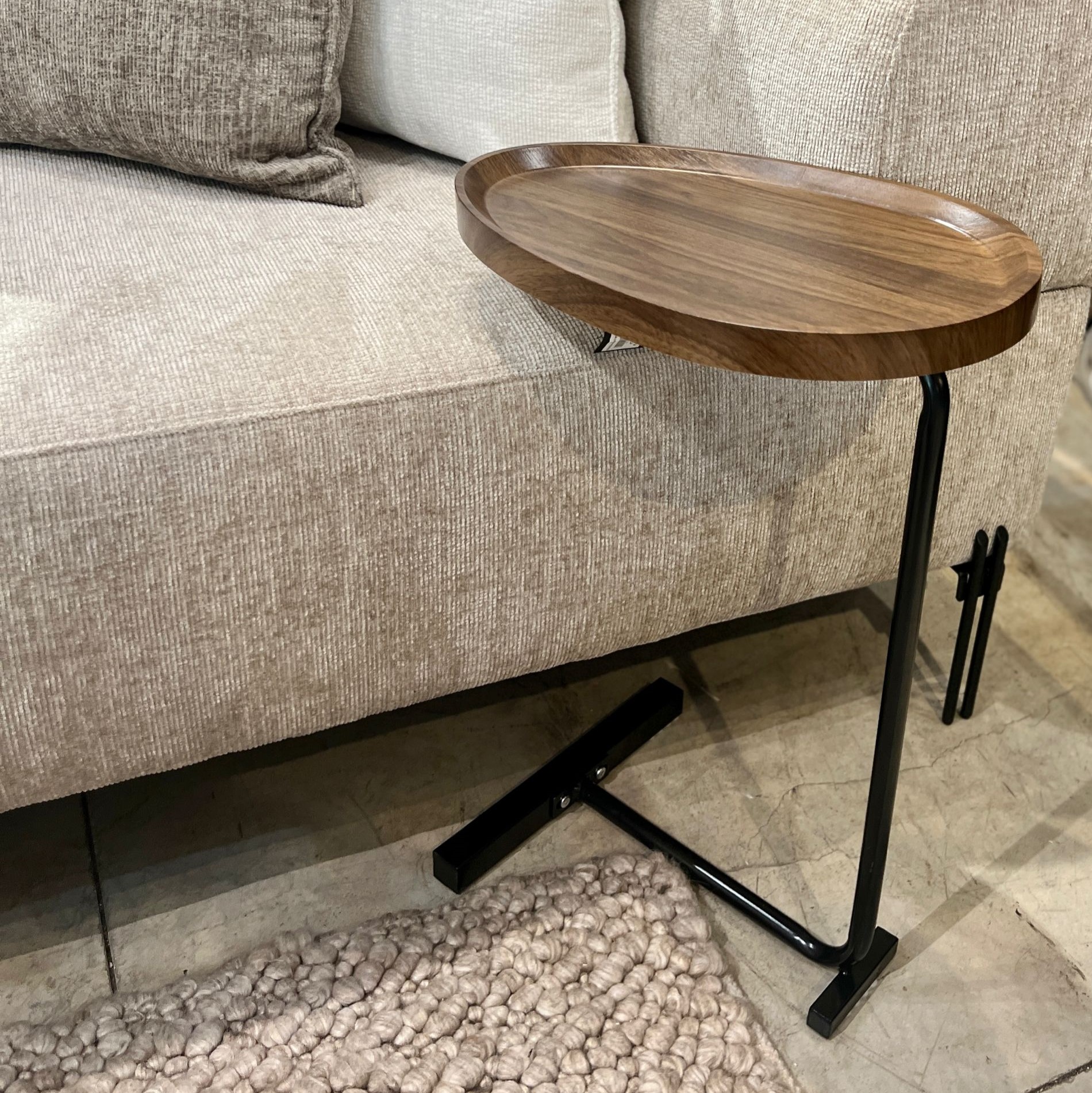 נשכן מגש ביצה אגוז אמריקאי רגל שחורה דגם איקו