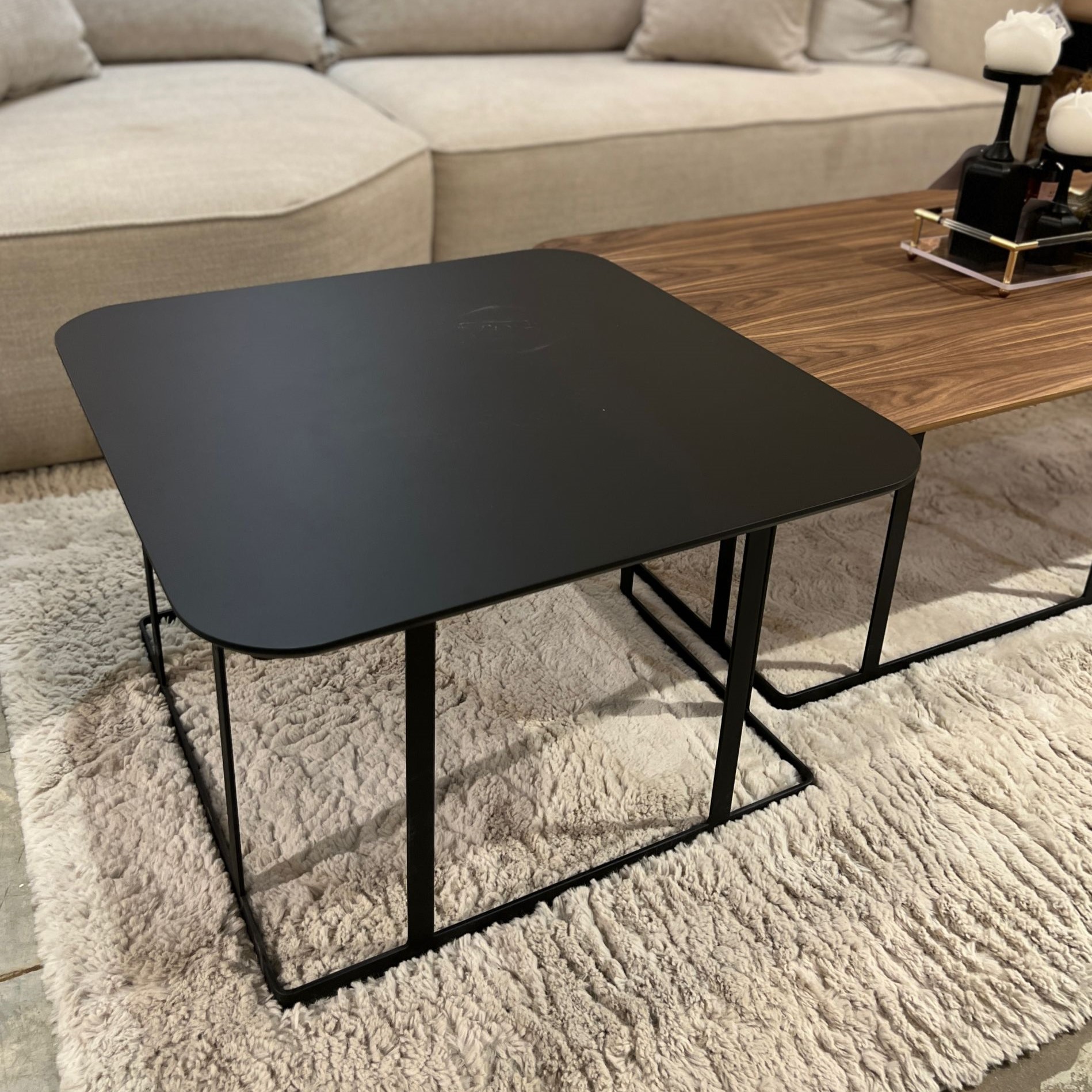 סט שולחנות דגם קואלה סט שולחנות דגם קואלה