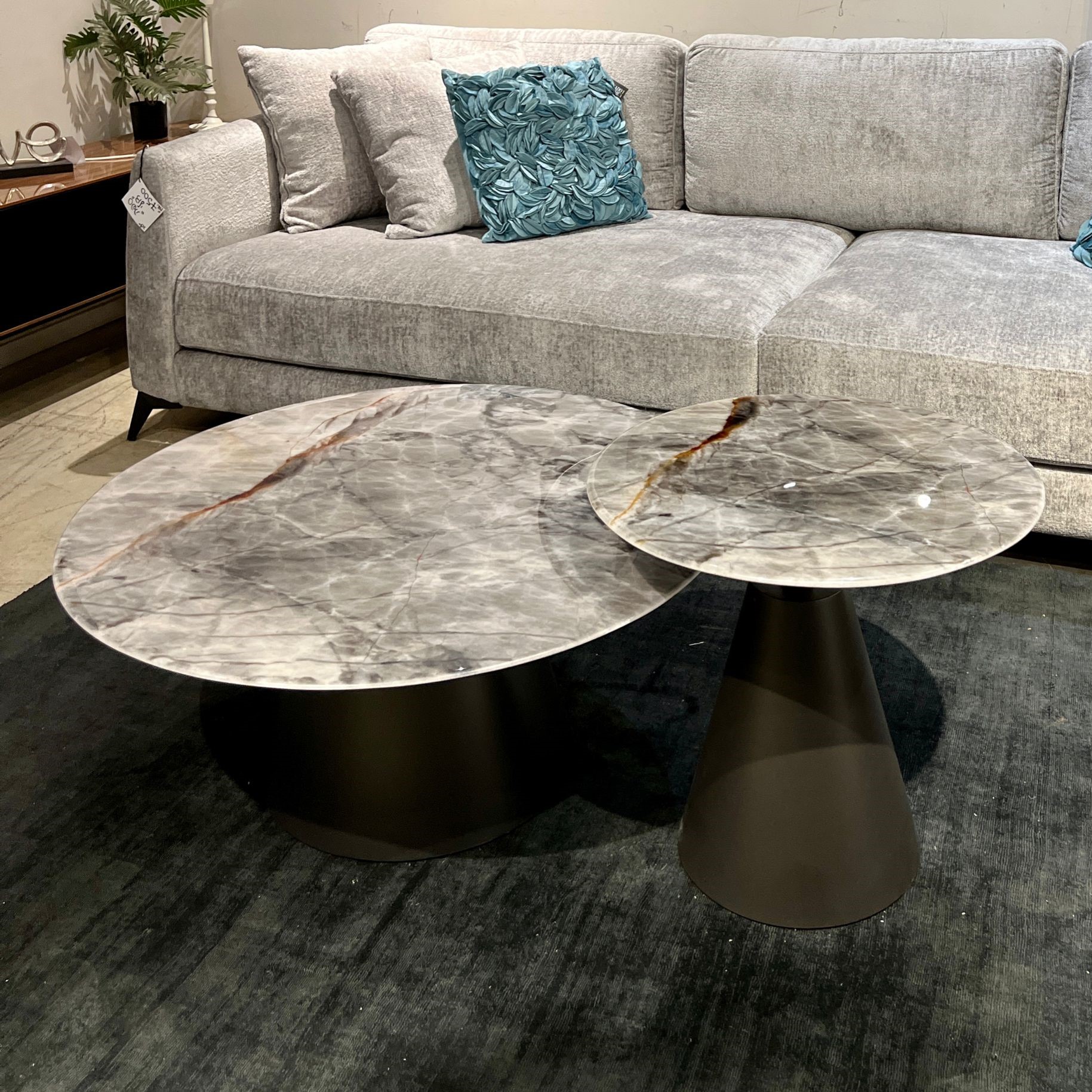 סט שולחנות סלון עגולים מרבל אפור דגם קימי סט שולחנות סלון עגולים מרבל אפור דגם קימי