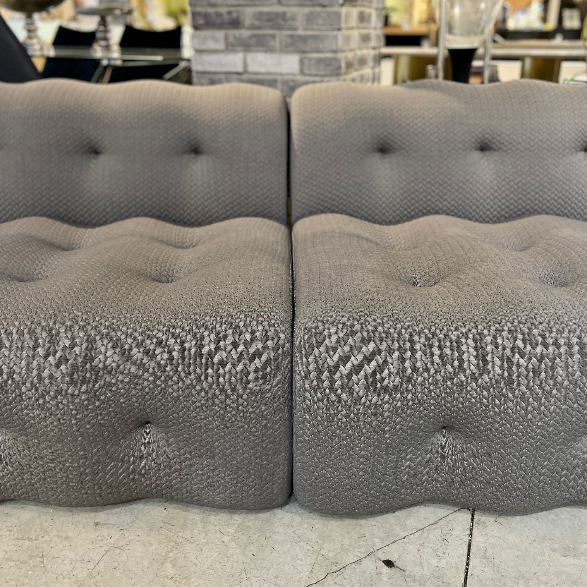 ספה מעוצבת רוסו דגם קימי 2.80 מטר שחור רך- אחרונה מתצוגה ספה מעוצבת רוסו דגם קימי 2.80 מטר שחור רך- אחרונה מתצוגה