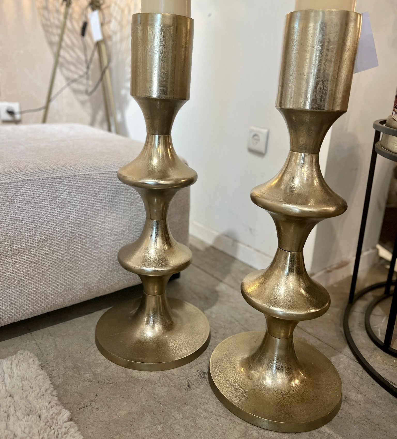 פמוט רצפה גדול זהב דגם רויאל פמוט רצפה גדול זהב דגם רויאל