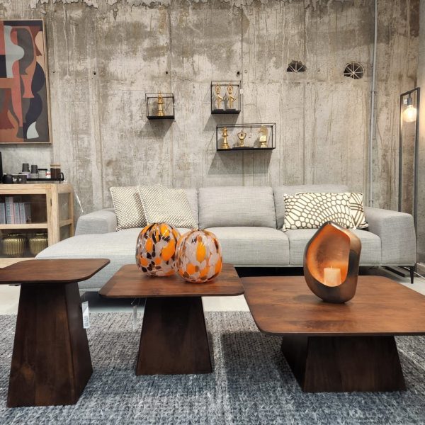 שולחן ליבינג מרובע