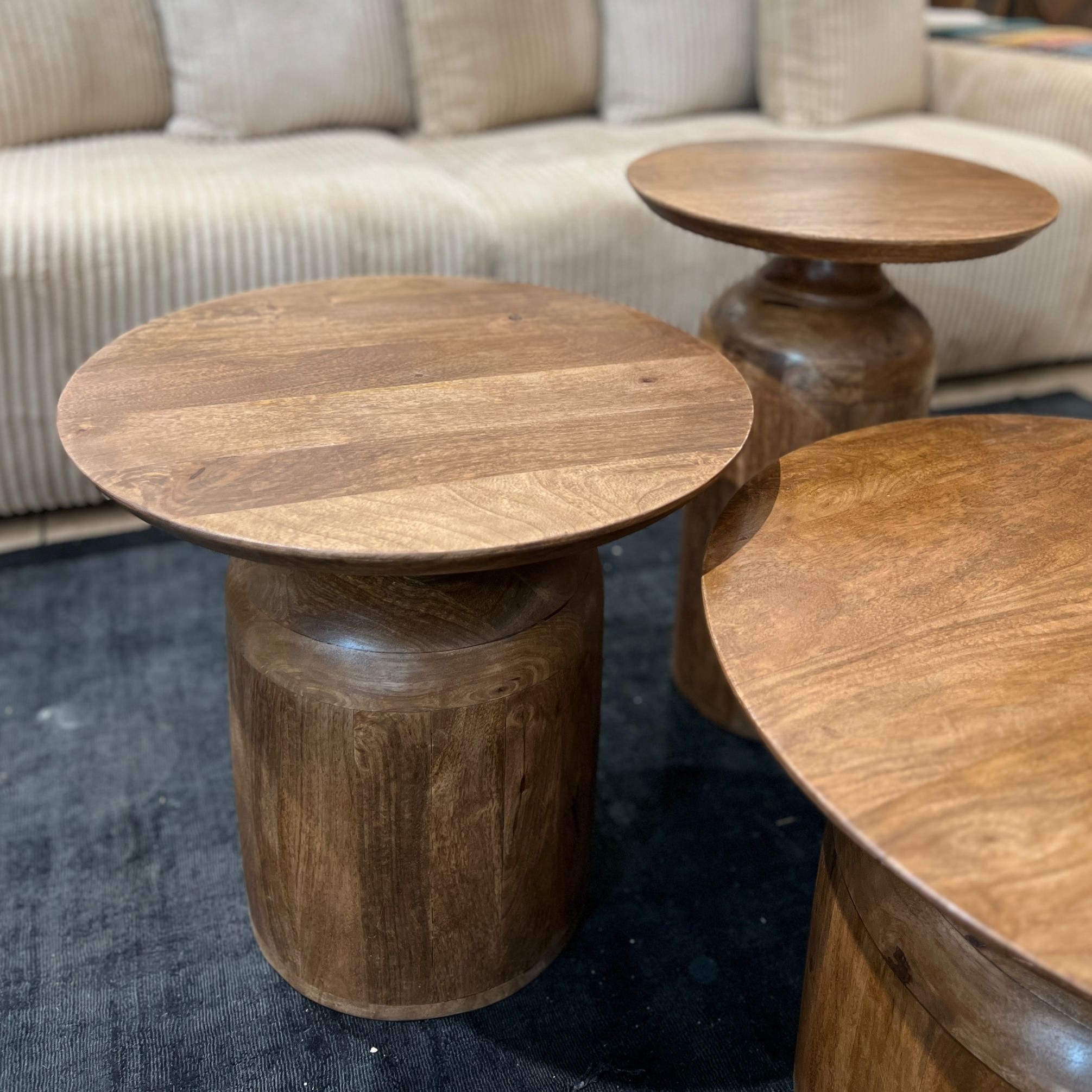 שולחן צד עגול עץ טבעי שולחן צד עגול עץ טבעי