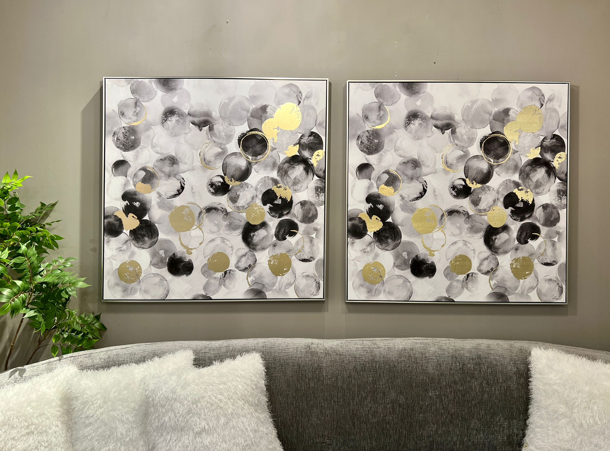 תמונה שמן עיגולים קטנים בשילוב הדפסה אנאל עם מסגרת תמונה שמן עיגולים קטנים בשילוב הדפסה אנאל עם מסגרת