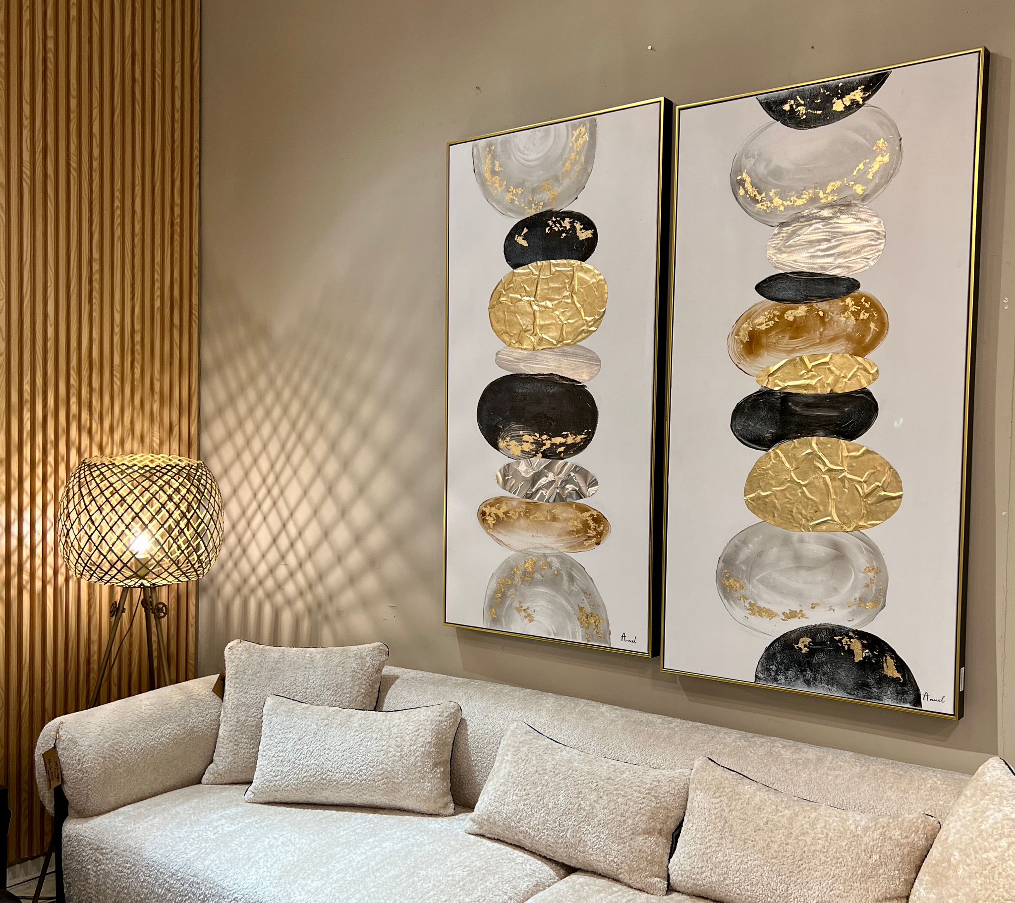 תמונת אנאל עבודת יד צבעים לבן שחור זהב+ מסגרת