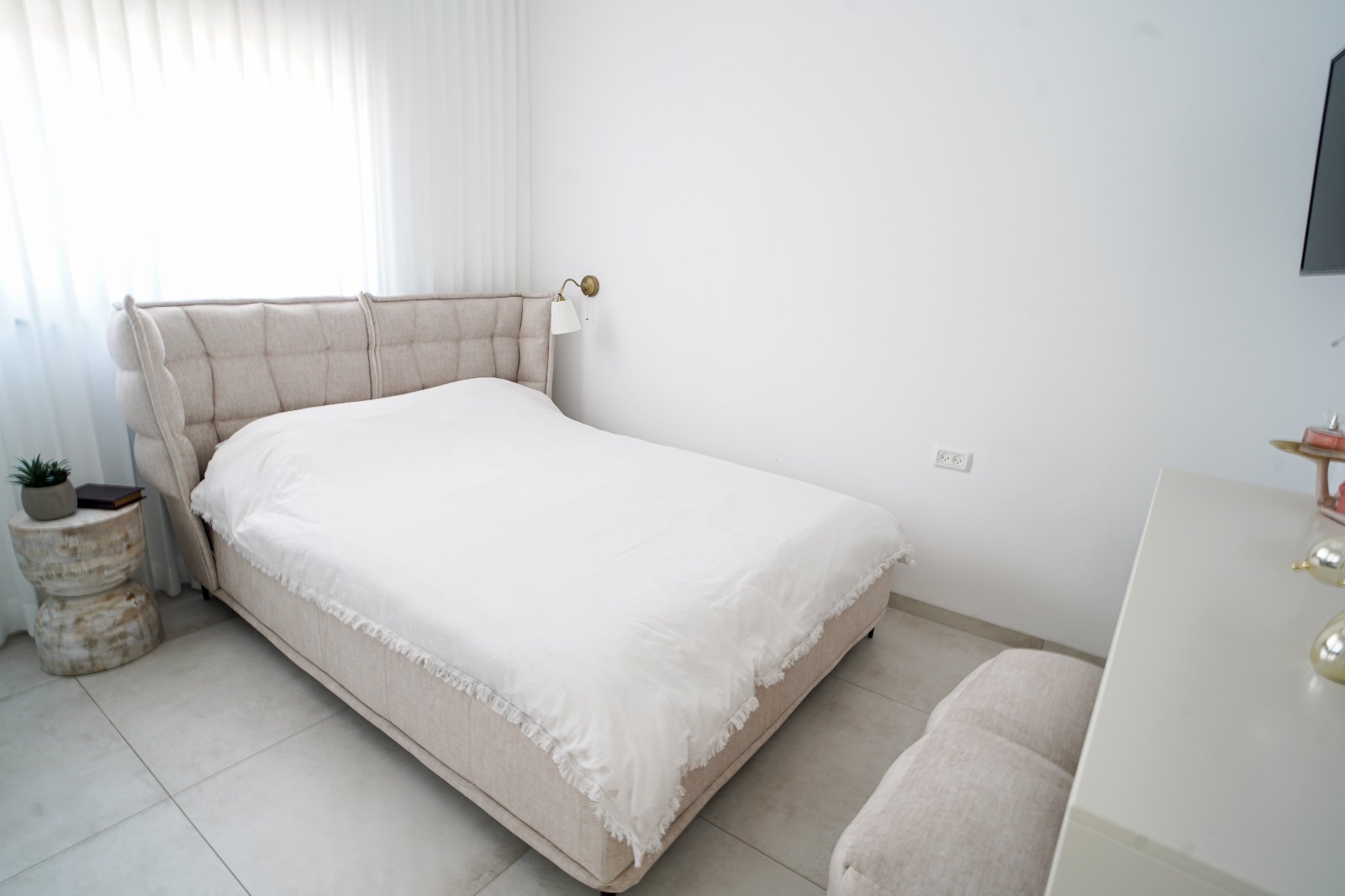 מיטה דגם ליאור ייצור בעיצוב אישי מיטה דגם ליאור ייצור בעיצוב אישי