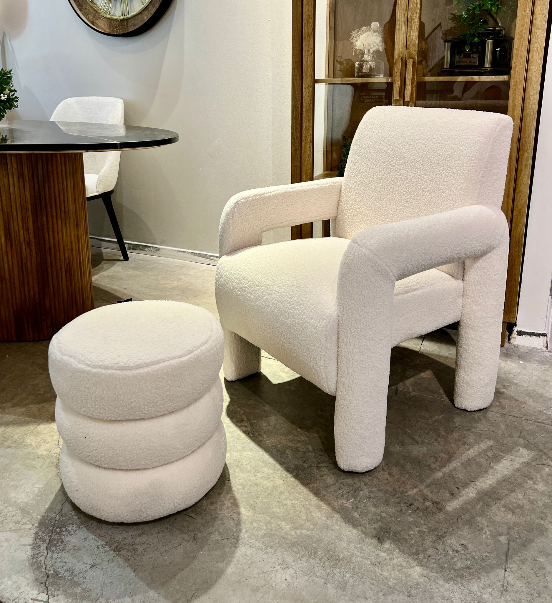 הדום דגם איקו לובי לבן מעוגל בד בוקלה שמנת