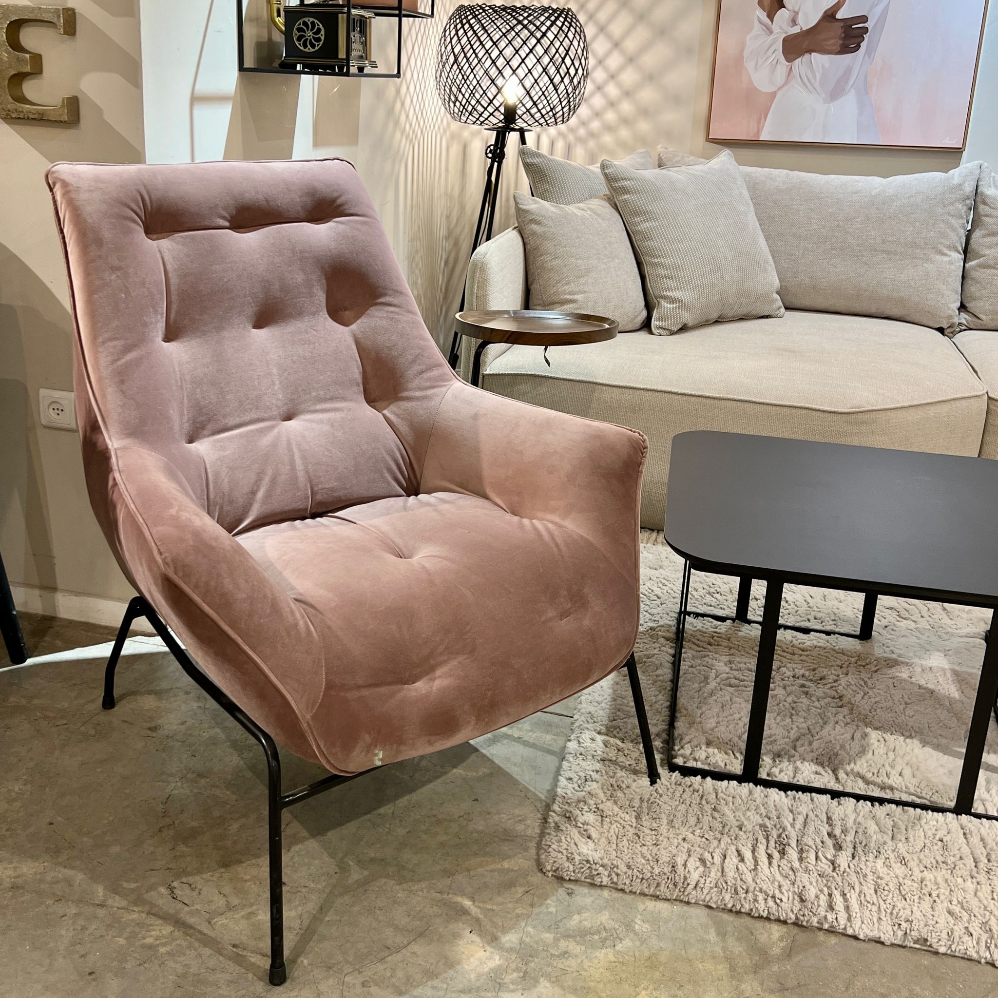 כורסא בצבע ורוד פודרה דגם 1114