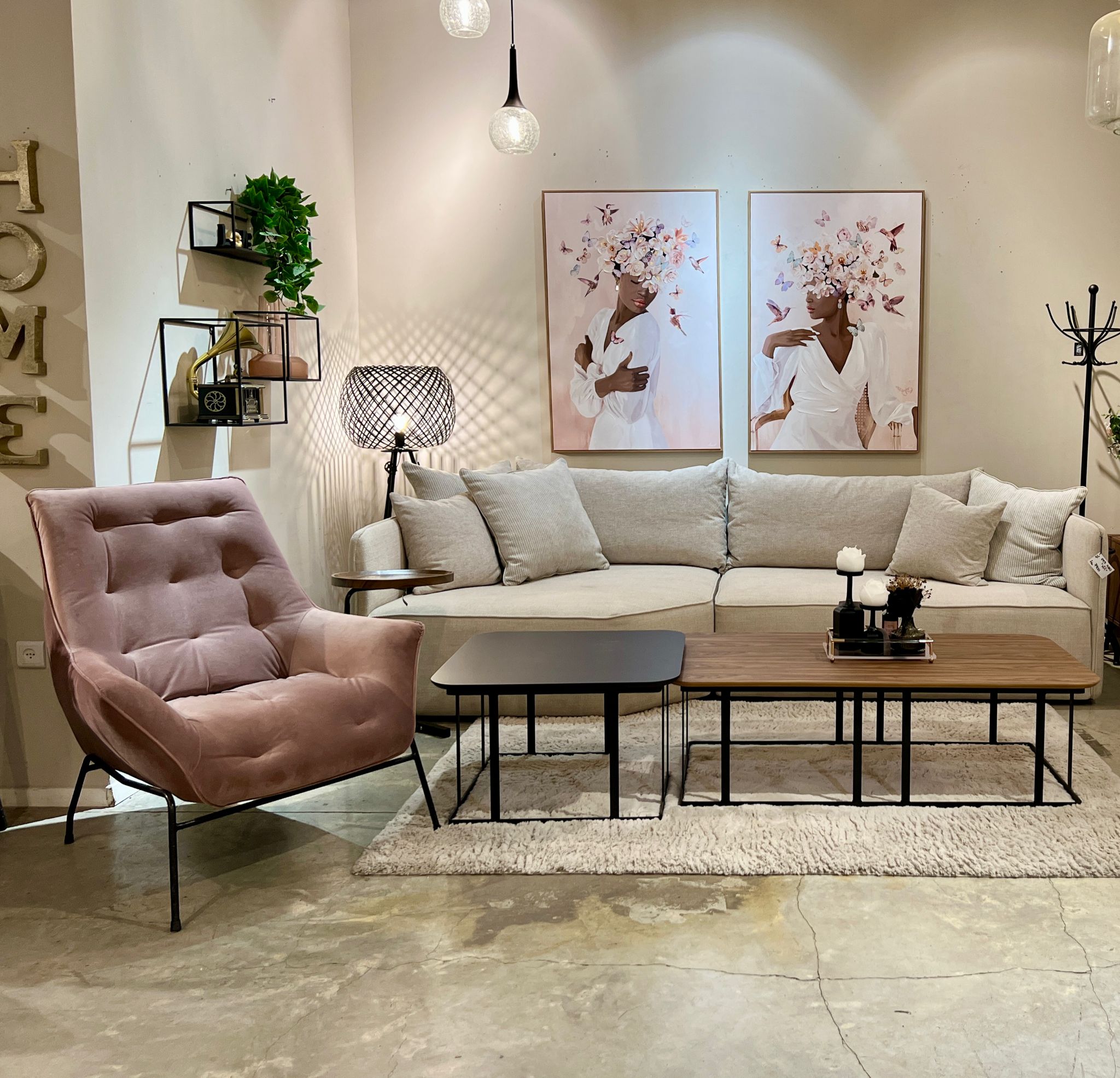 כורסא בצבע ורוד פודרה דגם 1114