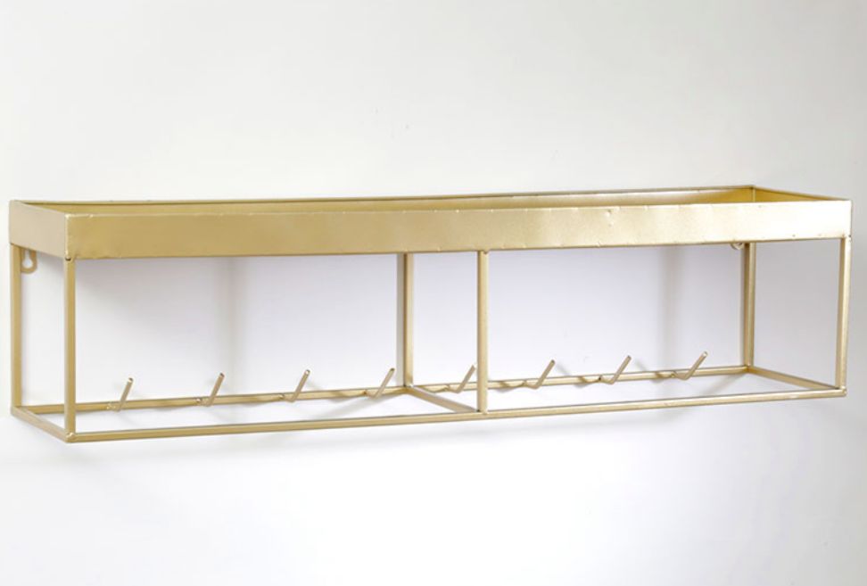 מדף קיר עם מתלים לבגדים מתכת בצבע זהב מדף קיר עם מתלים לבגדים מתכת בצבע זהב