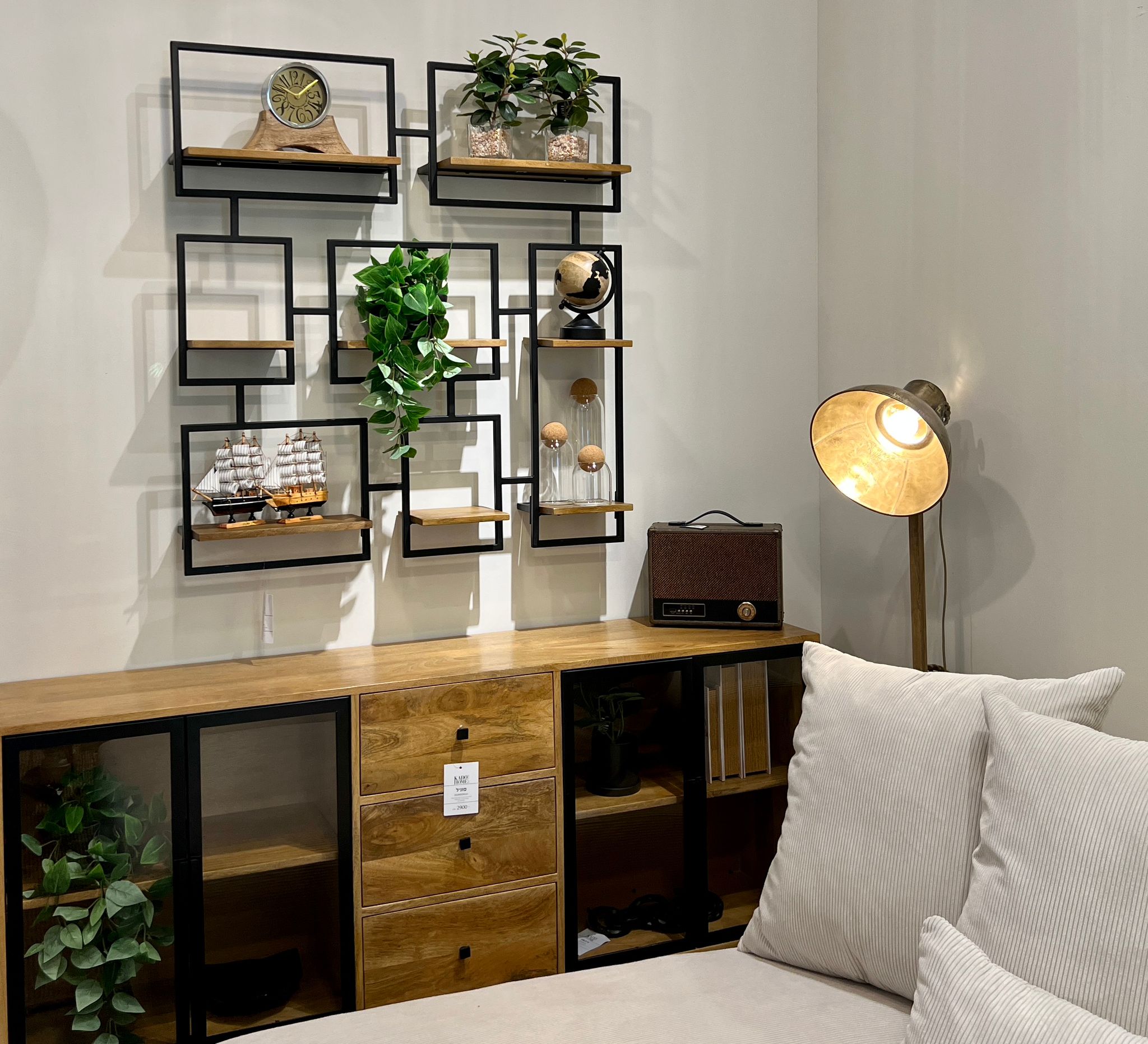 סט 8 מדפי תליה מחוברים עץ מסגרת ברזל שחור דגם סוניל סט 8 מדפי תליה מחוברים עץ מסגרת ברזל שחור דגם סוניל