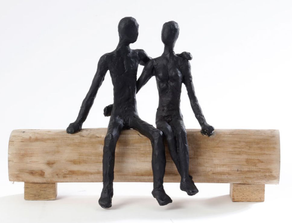 פסל עץ זוג גולי