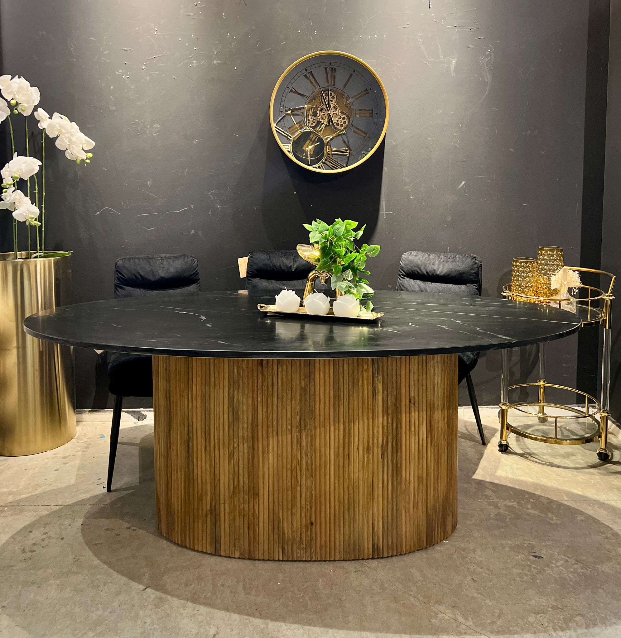 שולחן אוכל אובאלי טופ שחור שולחן אוכל אובאלי טופ שחור