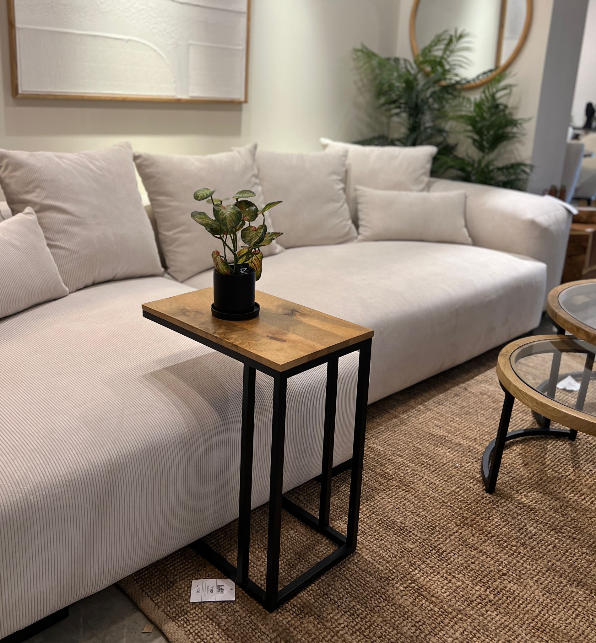 שולחן נשכן עץ רגל ברזל שחור דגם סוניל שולחן נשכן עץ רגל ברזל שחור דגם סוניל