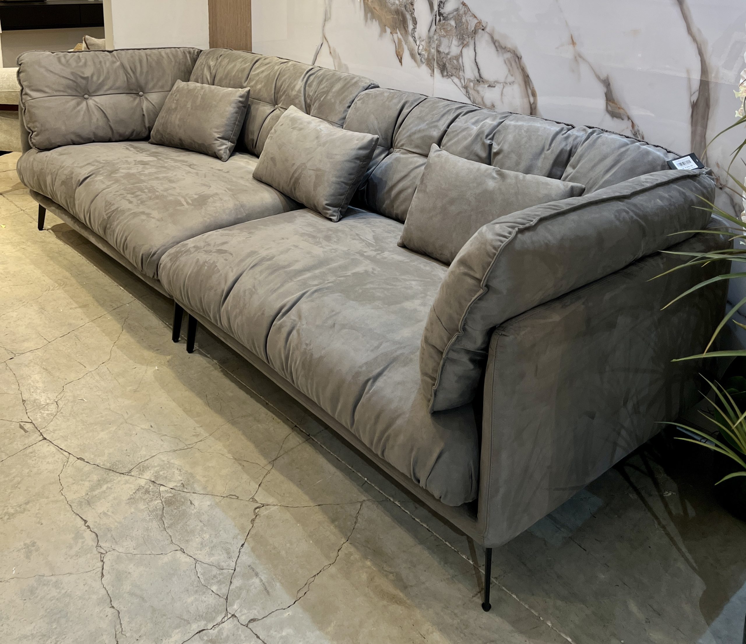 ספה דגם אופרה קימי גוון כהה מבצע מתצוגה! ספה דגם אופרה קימי גוון כהה מבצע מתצוגה!