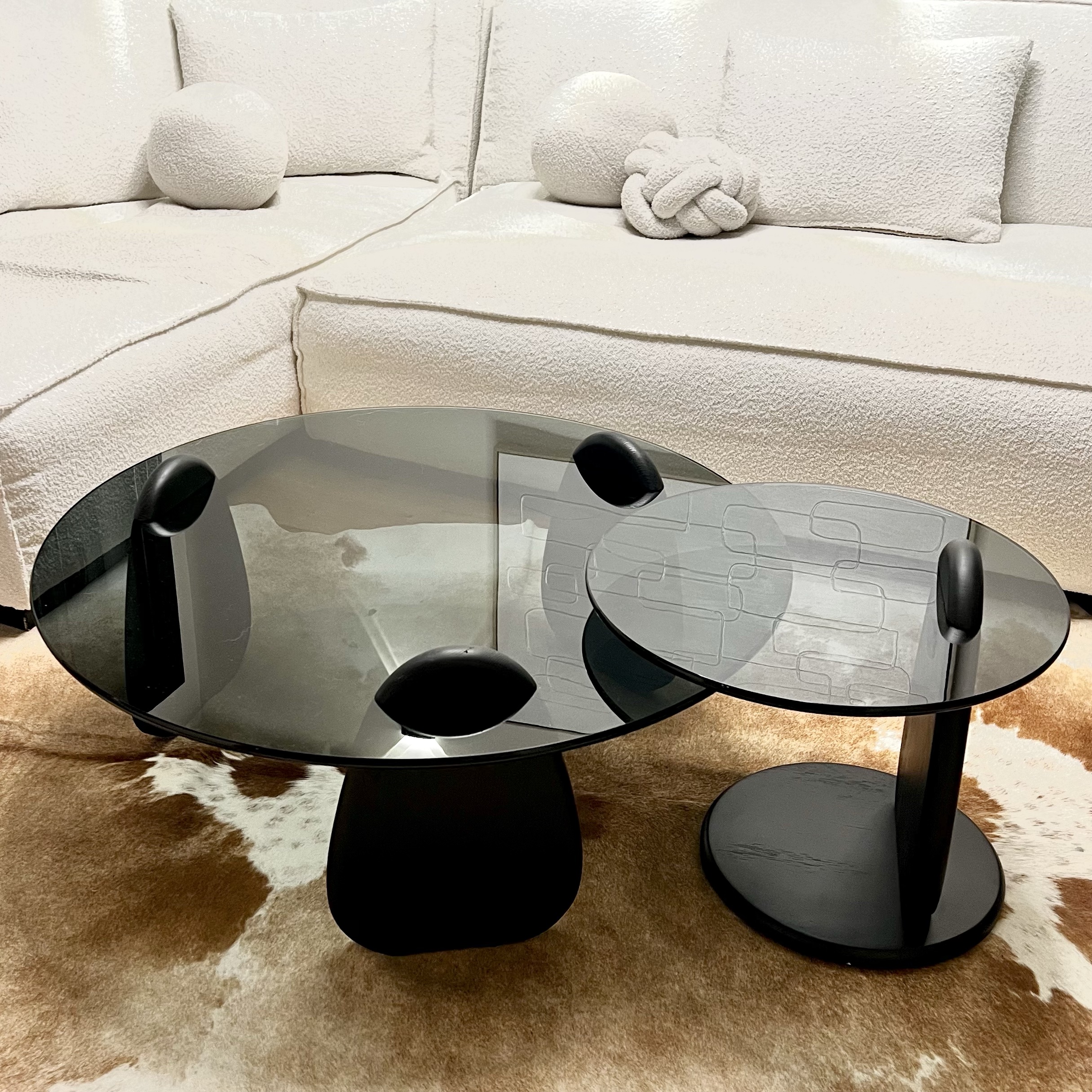 סט שולחנות סלון עגולים זכוכית כהה רגליים חודרות דגם קימי photo number 5