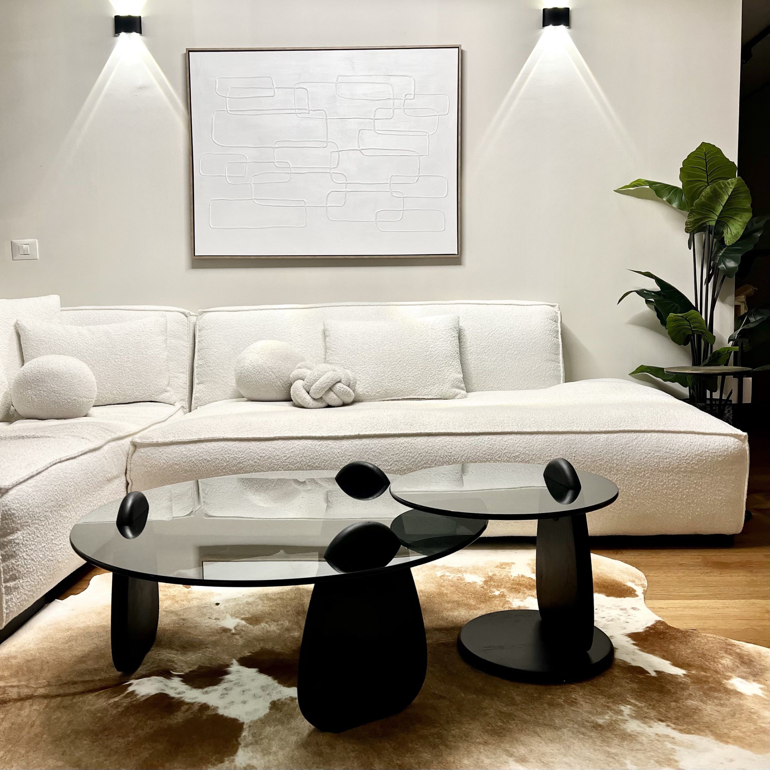 סט שולחנות סלון עגולים זכוכית כהה רגליים חודרות דגם קימי photo number 6