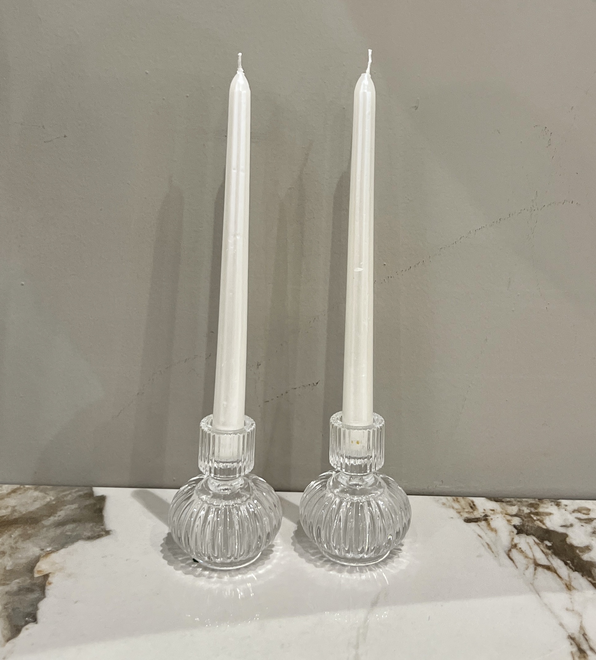 פמוט זכוכית פסים מעוצב גבוה דגם איקו פמוט זכוכית פסים מעוצב גבוה דגם איקו