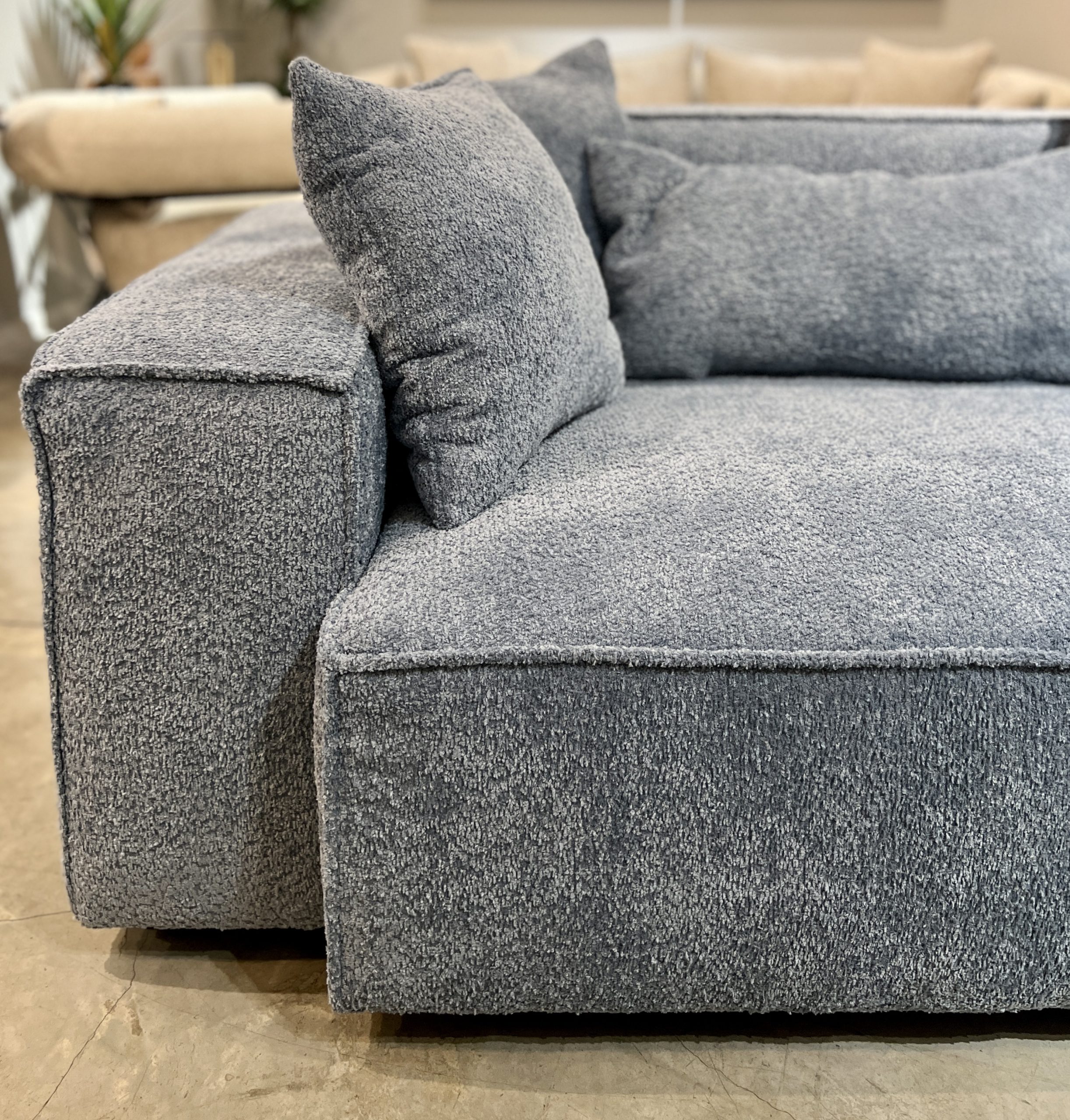 לאב סיט מעוצבת דגם לובר לאב סיט מעוצבת דגם לובר