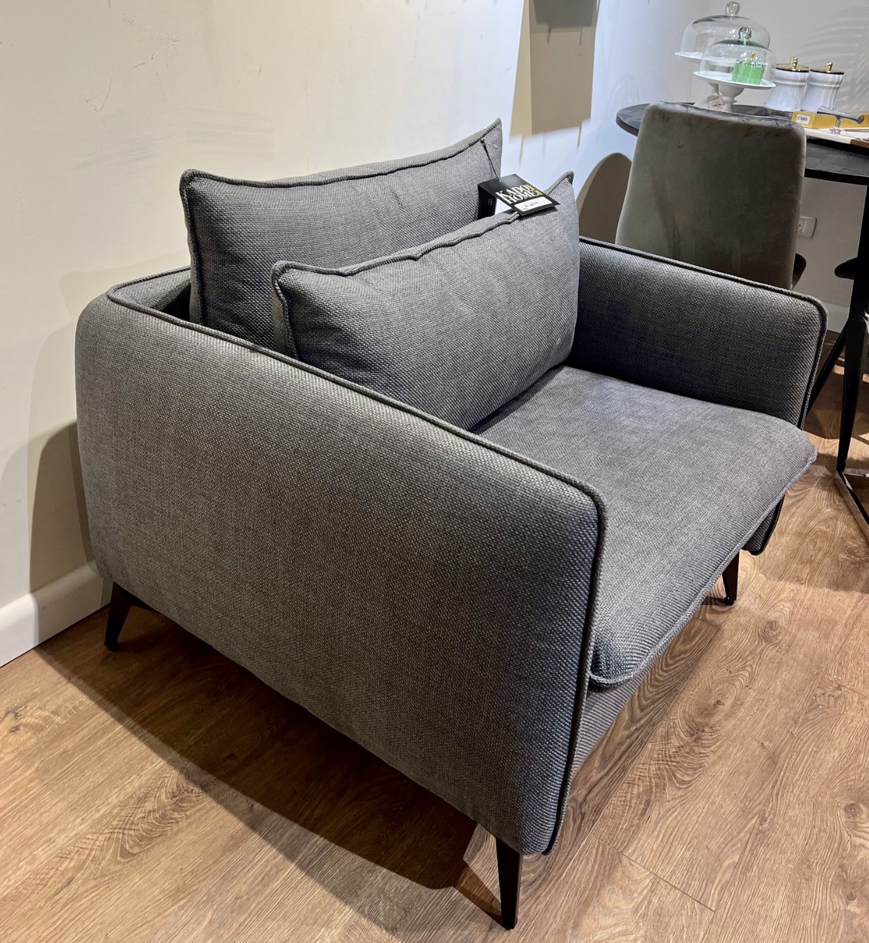 כורסא גדולה דגם אופק אפורה אחרונה מתצוגה!