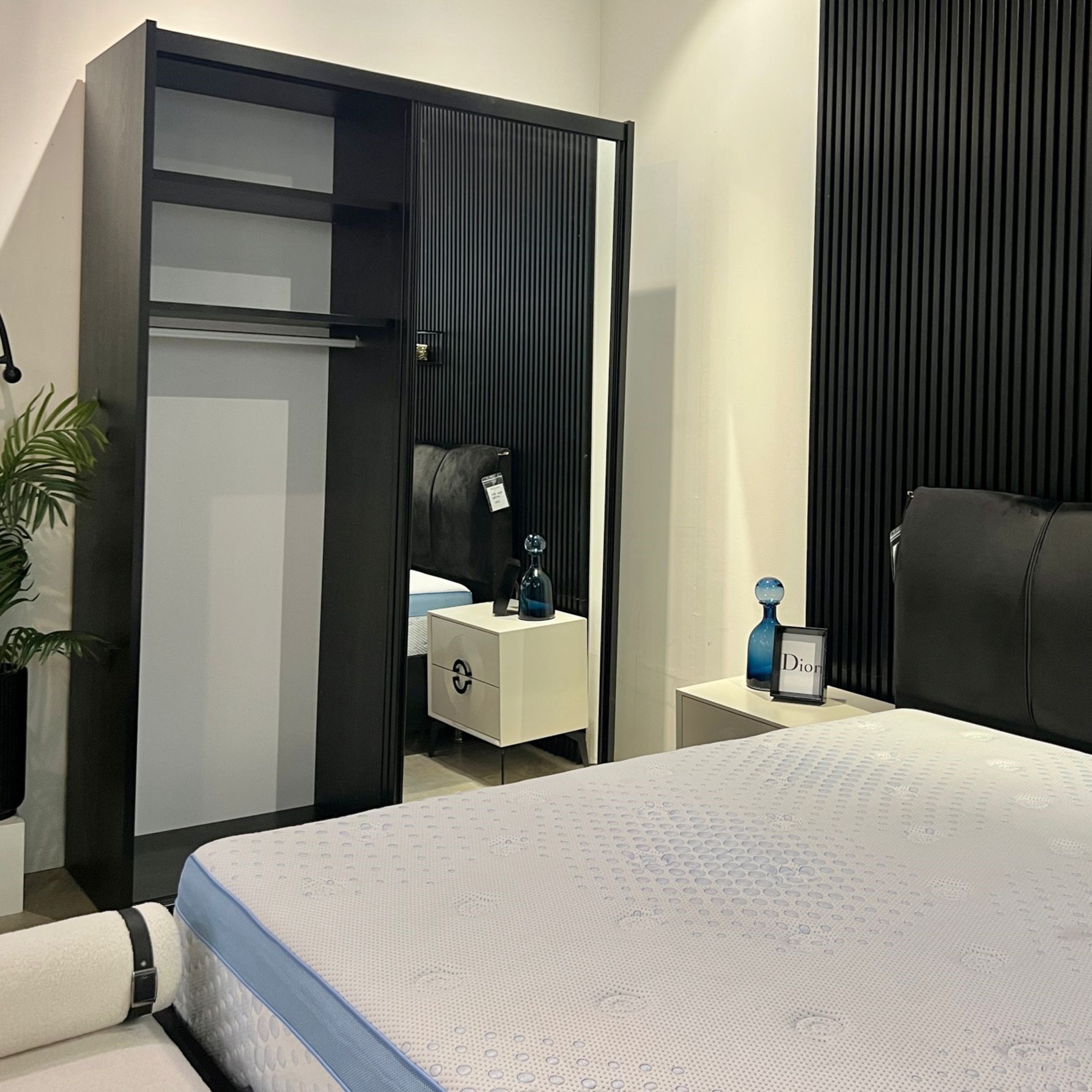 ארון דגם תמר ארון דגם תמר