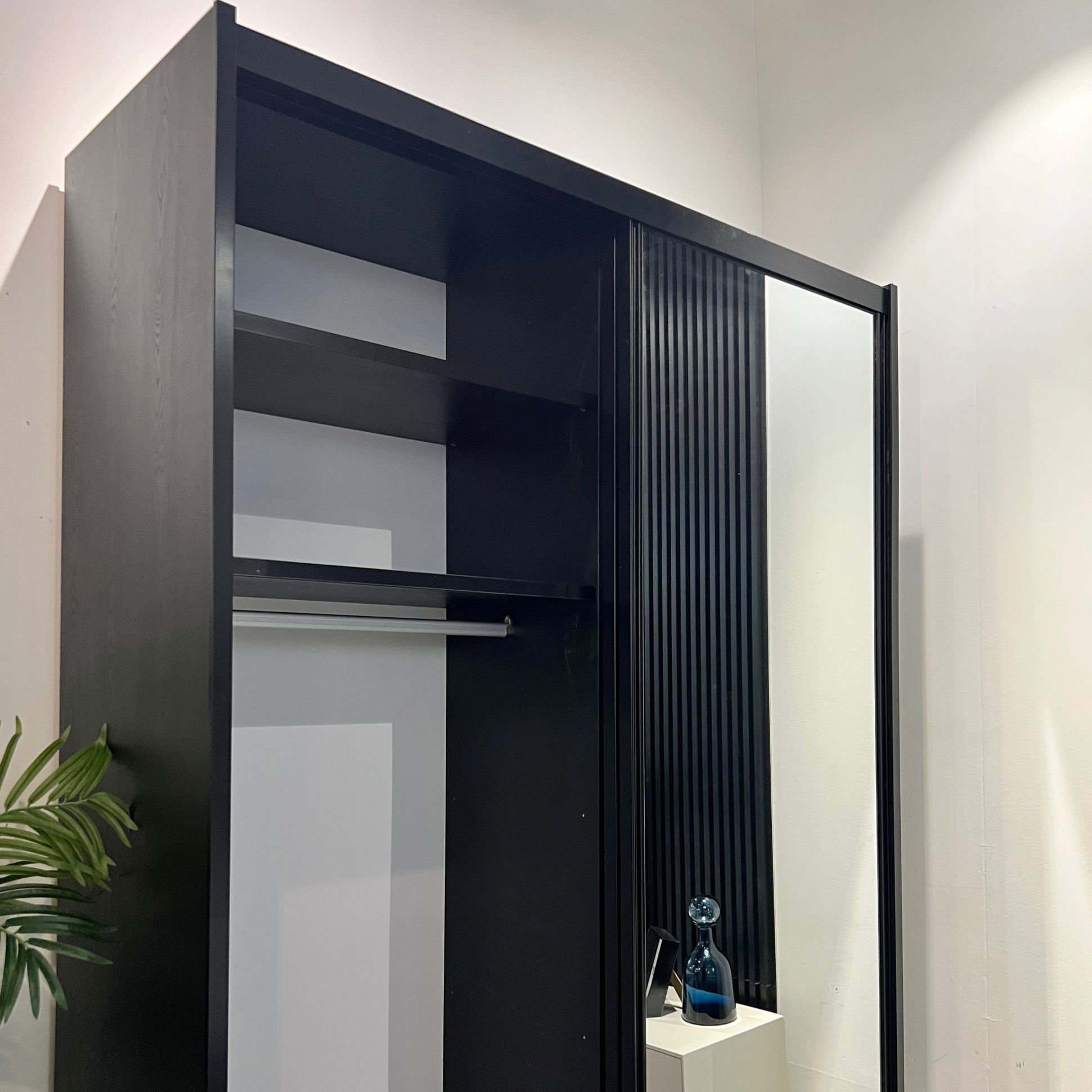 ארון דגם תמר ארון דגם תמר