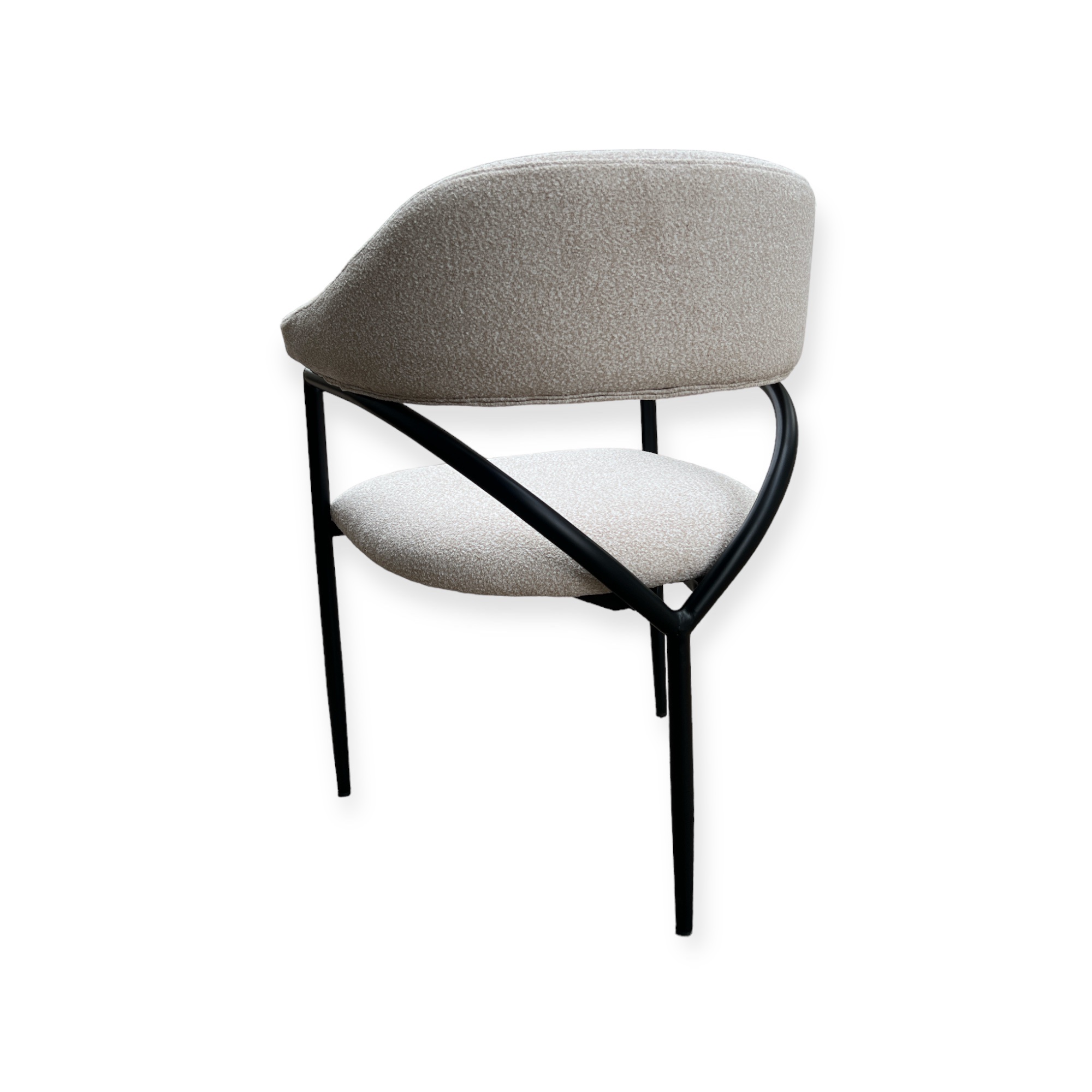 כסא פינת אוכל בלה דגם קימי רגליים שחור בוקלה בז שמנת כסא פינת אוכל בלה דגם קימי רגליים שחור בוקלה בז שמנת