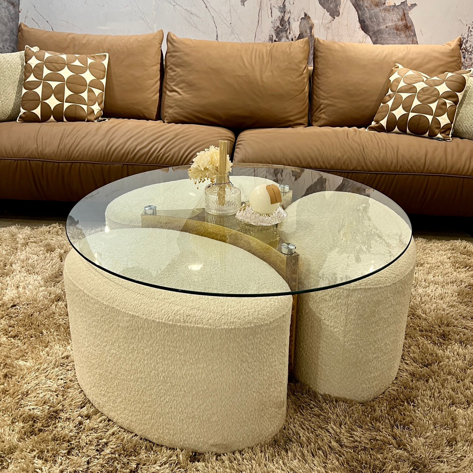 סט שולחן זכוכית + 3 הדומים מרופדים פורצלן סט שולחן זכוכית + 3 הדומים מרופדים פורצלן