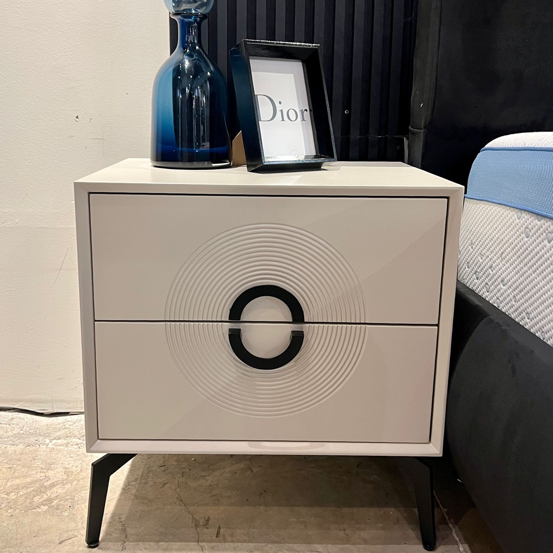 שידת צד דגם קאי שידת צד דגם קאי