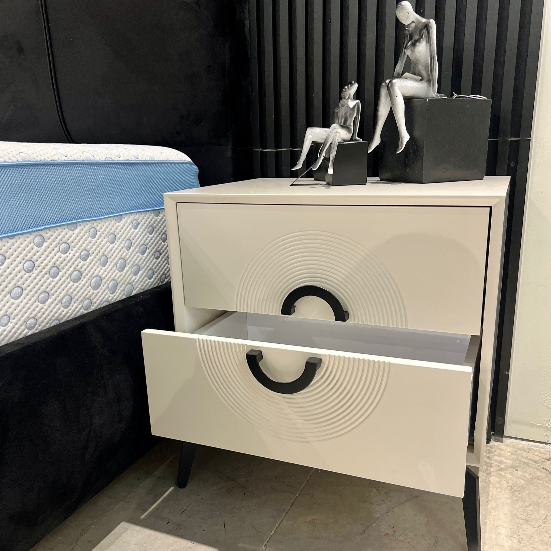 שידת צד דגם קאי שידת צד דגם קאי