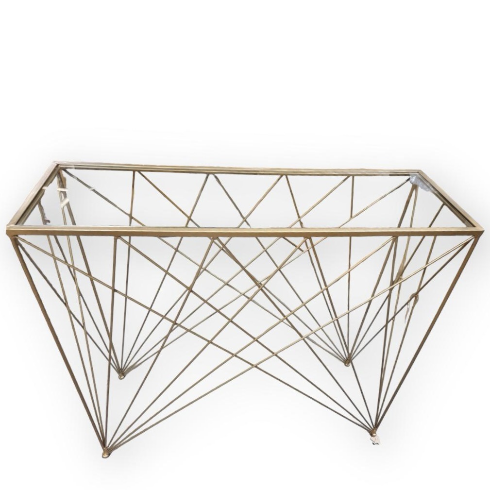 קונסולה דגם מיתרים קונסולה דגם מיתרים